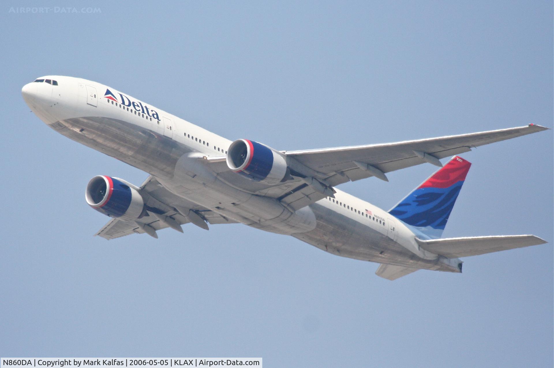 N860DA, 1999 Boeing 777-232 C/N 29951, Delta Airlines Boeing 777-232, N860DA 25R departure KLAX.