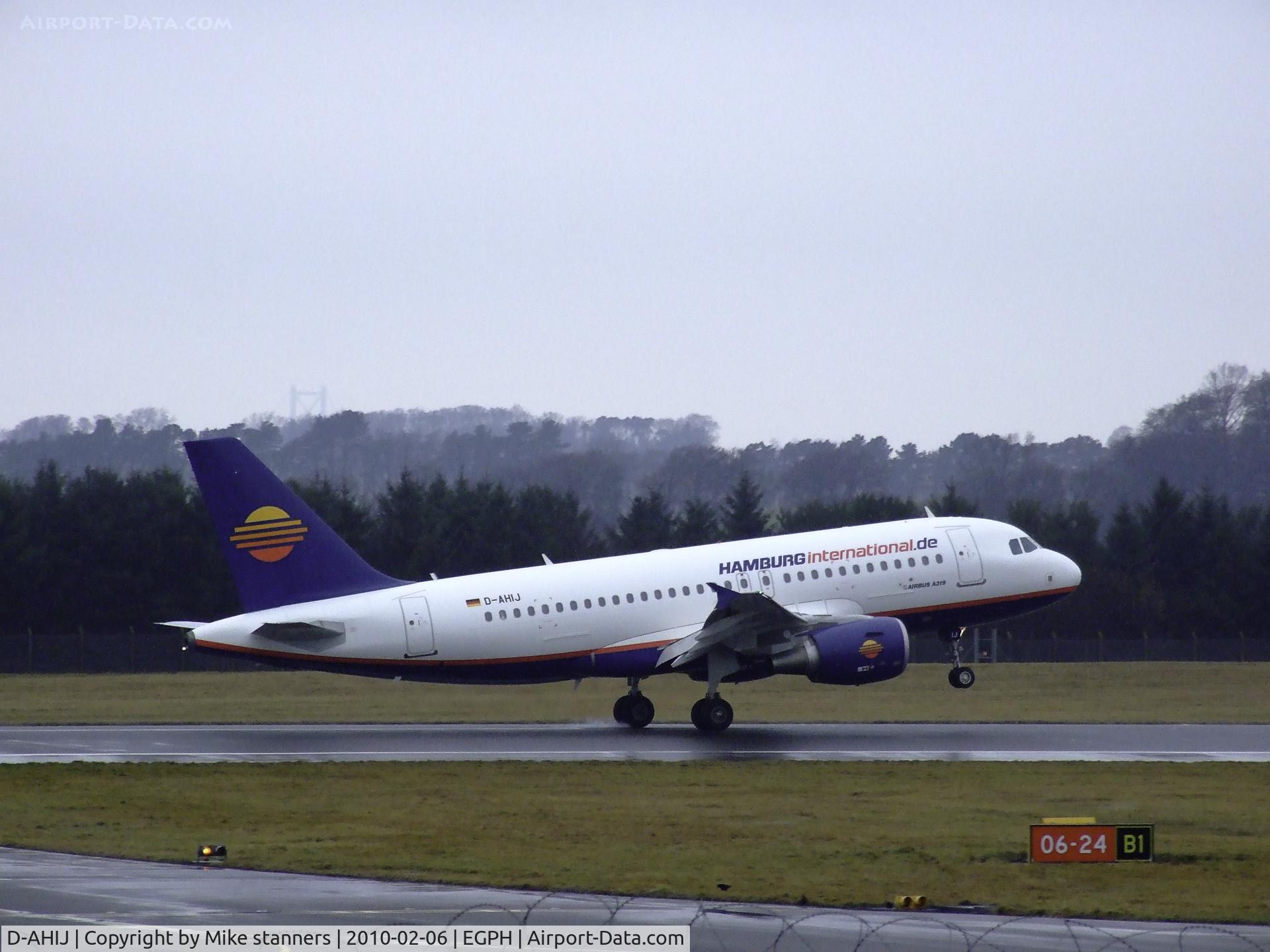 D-AHIJ, 2008 Airbus A319-111 C/N 3533, Hamburg international A319 Touches down on runway 06