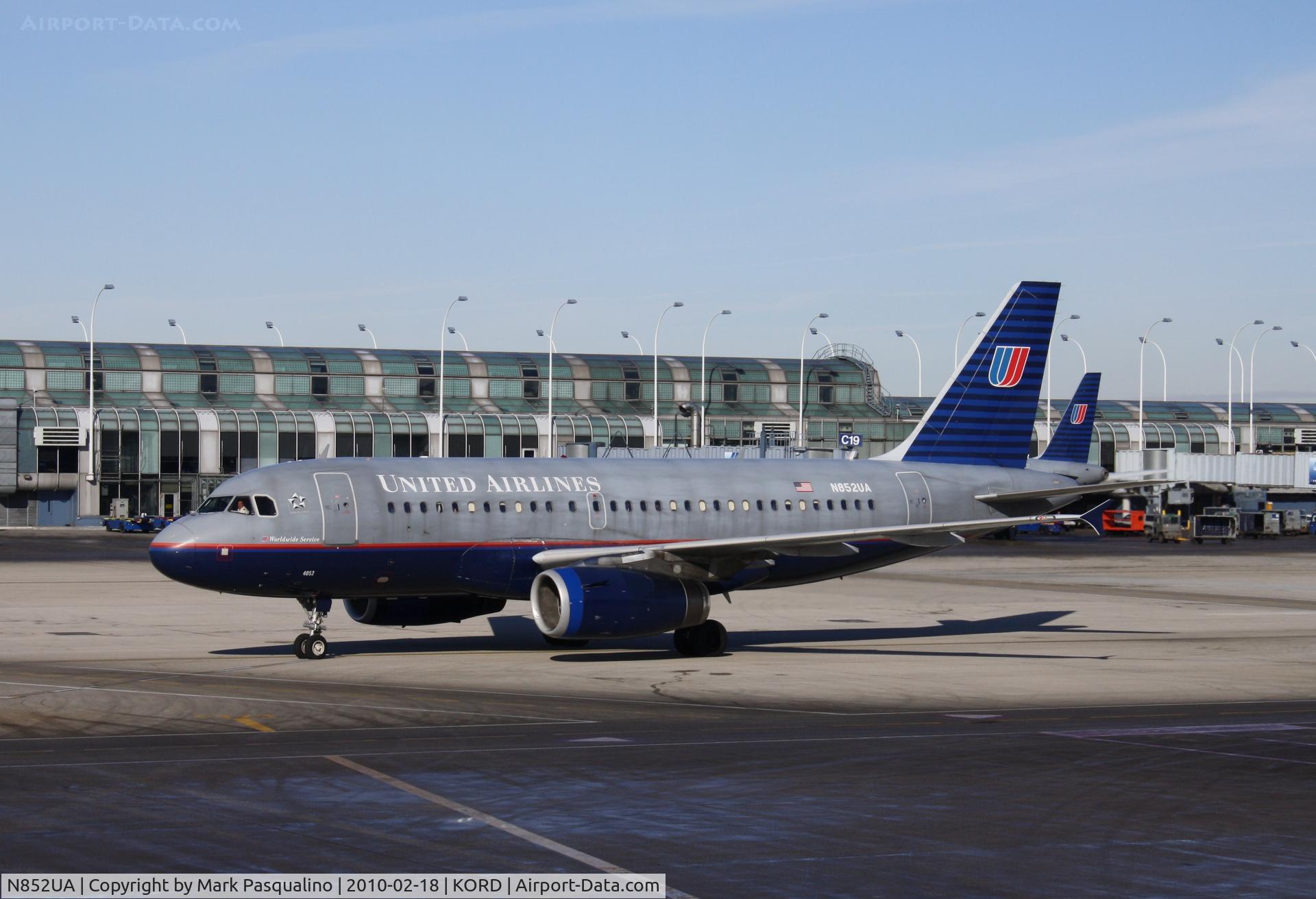 N852UA, 2002 Airbus A319-131 C/N 1671, Airbus A319