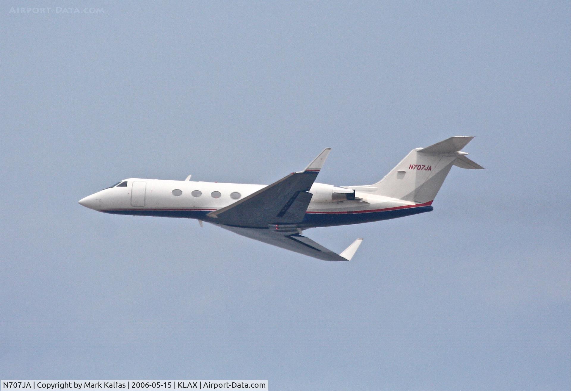 N707JA, 1984 Grumman G1159A Gulfstream III C/N 447, Gulfstream III, 25L departure KLAX.