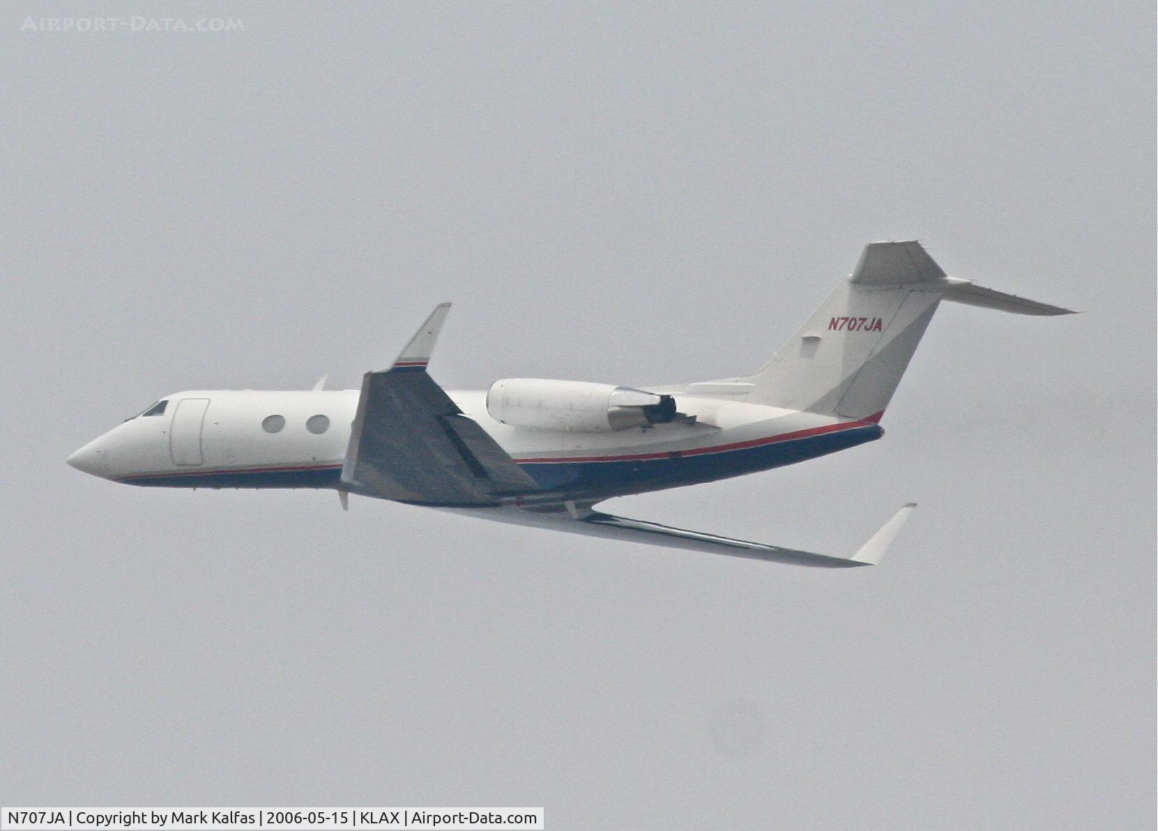 N707JA, 1984 Grumman G1159A Gulfstream III C/N 447, Gulfstream III, 25L departure KLAX.