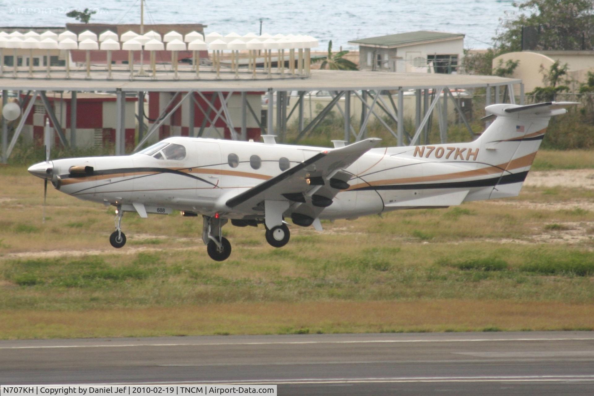 N707KH, 2006 Pilatus PC-12/47 C/N 688, N707KH landing at TNCM runway 10