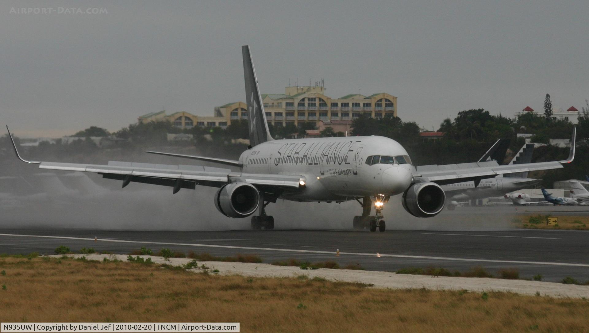 N935UW, 1994 Boeing 757-2B7 C/N 27201, US AIRWAYS N935UW LANDED AT TNCM RUNWAY WET