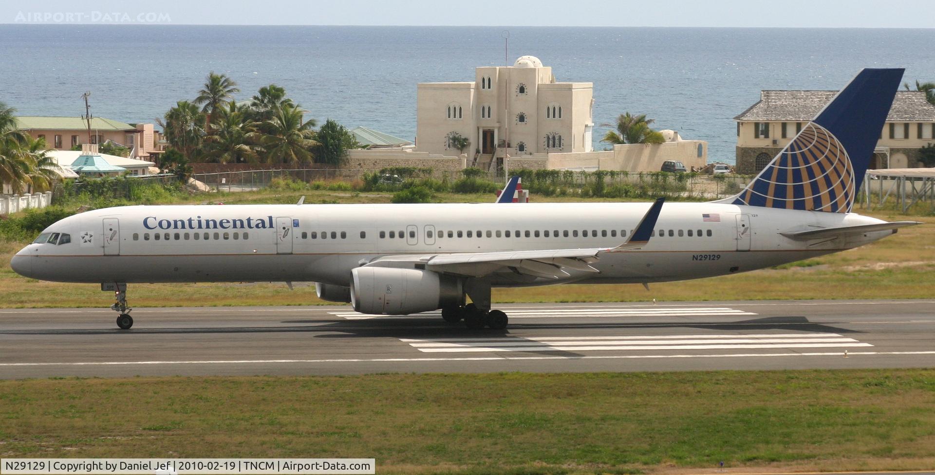 N29129, 1998 Boeing 757-224 C/N 28969, N29129 Continental departing TNCM