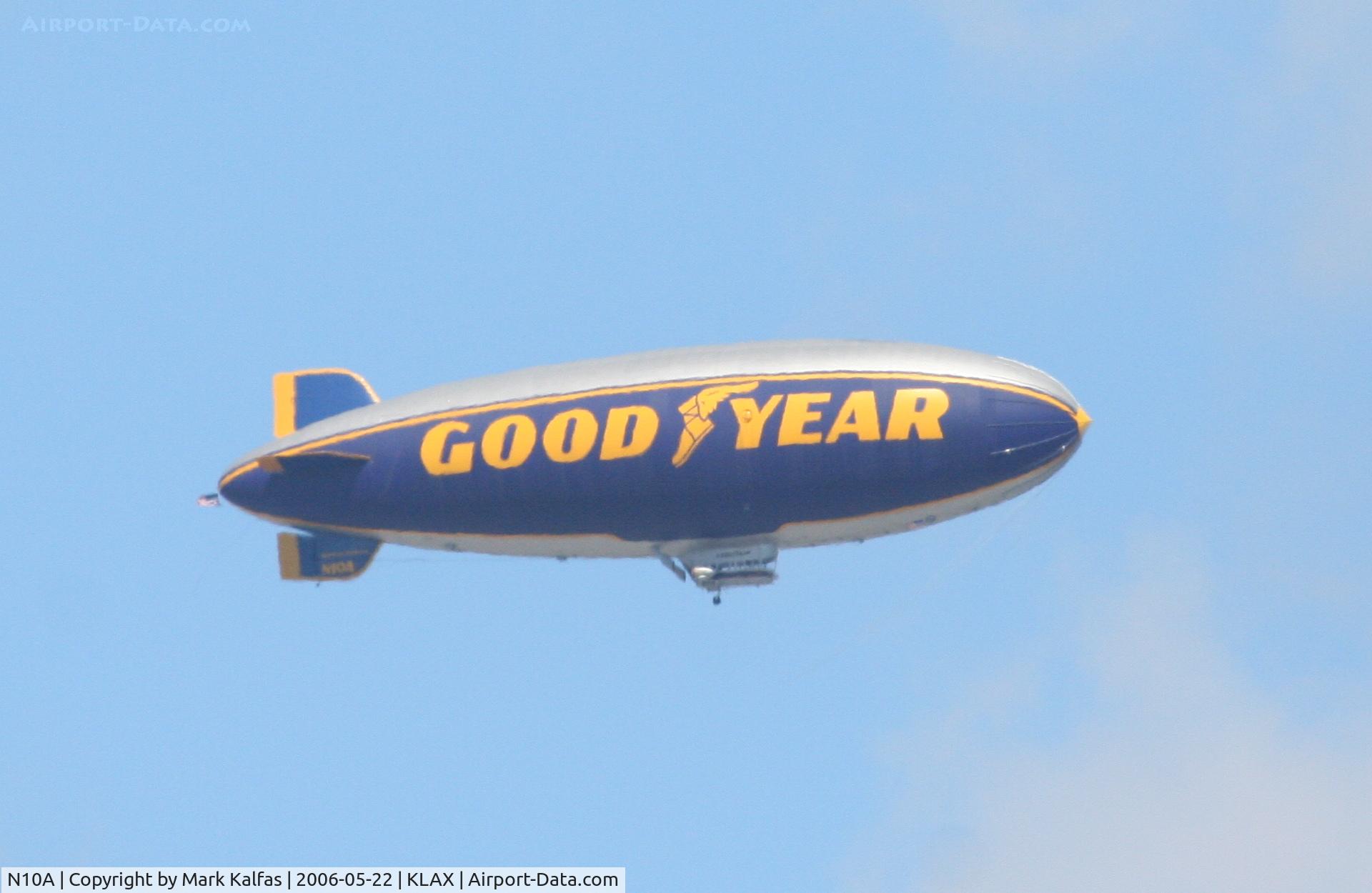 N10A, 1979 Goodyear GZ-20A C/N 4117, Goodyear airship N10A crossing the VFR corridor KLAX.