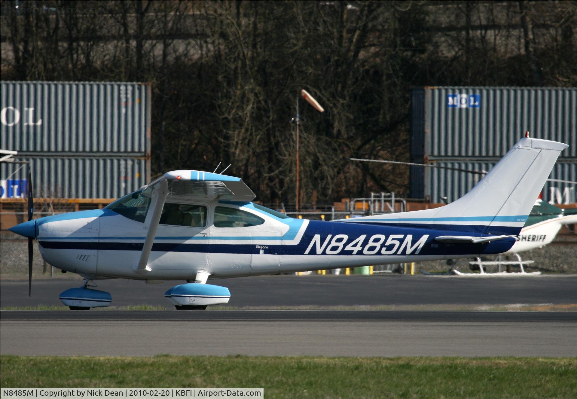 N8485M, 1976 Cessna 182P Skylane C/N 18264623, KBFI