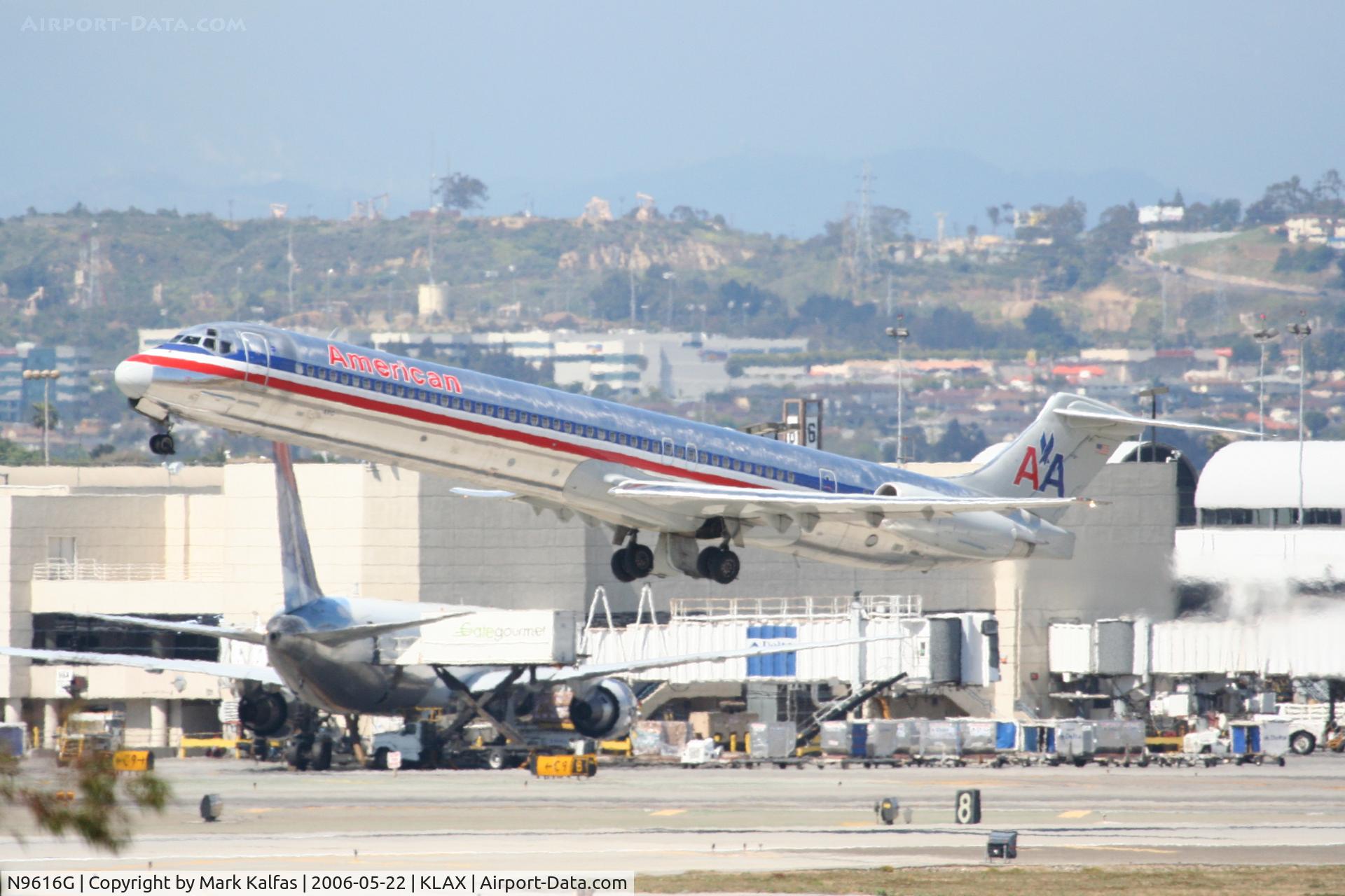 N9616G, 1997 McDonnell Douglas MD-83 (DC-9-83) C/N 53563, American Airlines Mcdonnell Douglas DC-9-83(MD-83), N9616G 25R departure KLAX.