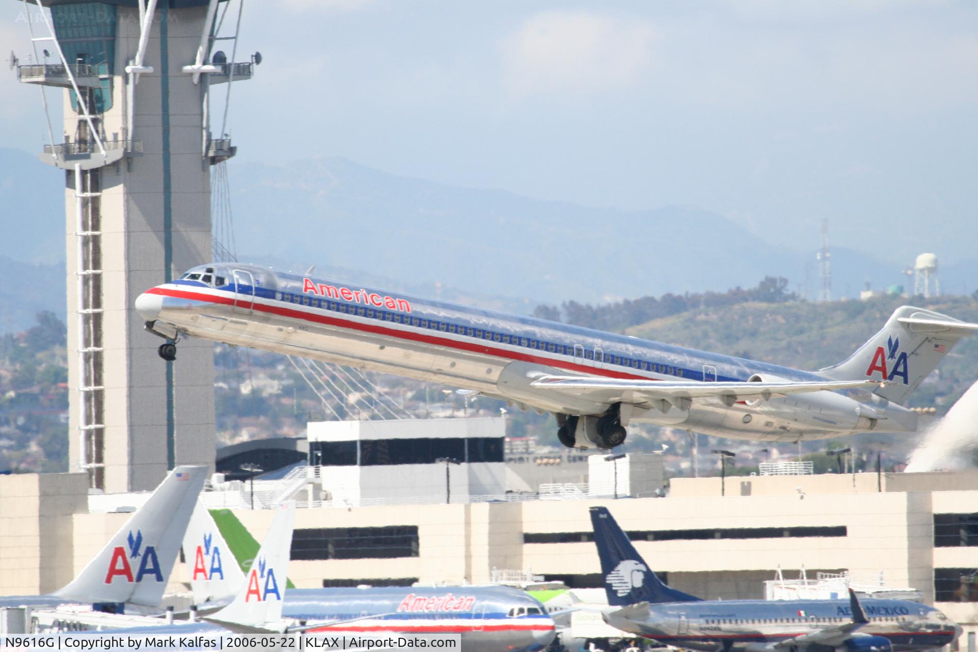 N9616G, 1997 McDonnell Douglas MD-83 (DC-9-83) C/N 53563, American Airlines Mcdonnell Douglas DC-9-83(MD-83), N9616G 25R departure KLAX.