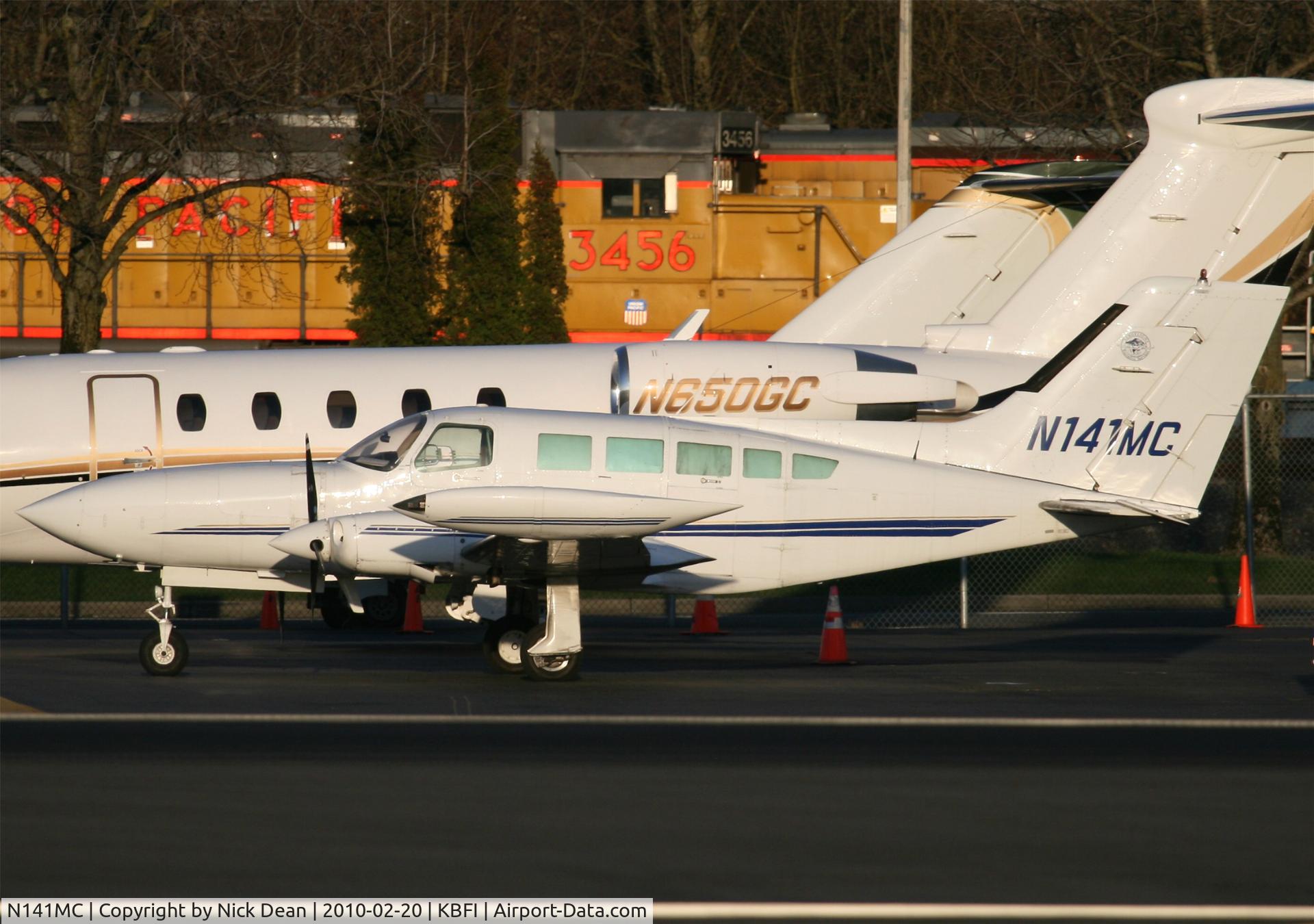 N141MC, 1974 Cessna 402B C/N 402B0547, KBFI