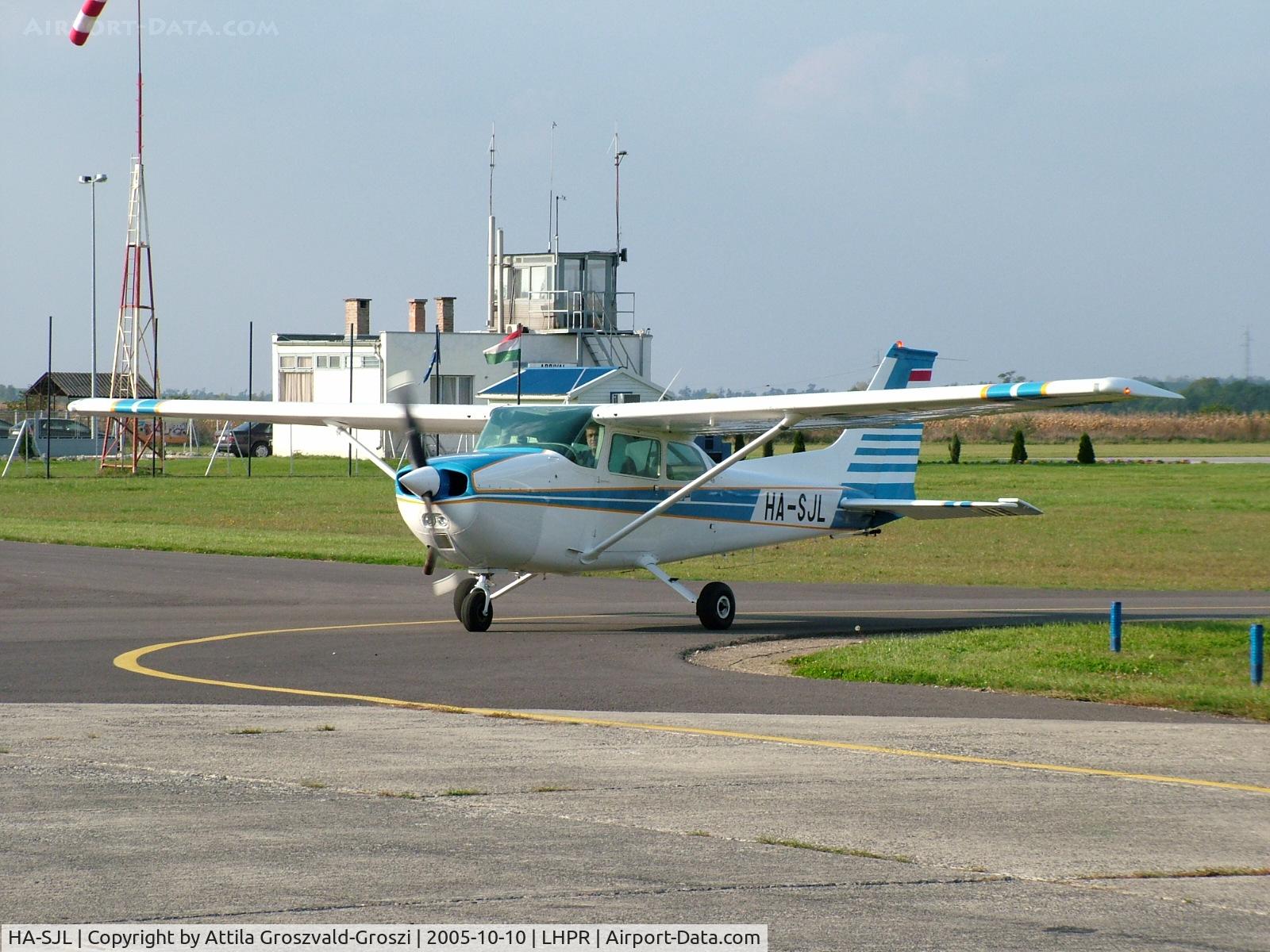 HA-SJL, 1975 Cessna 172M C/N 17265068, Pér Airport -Hungary