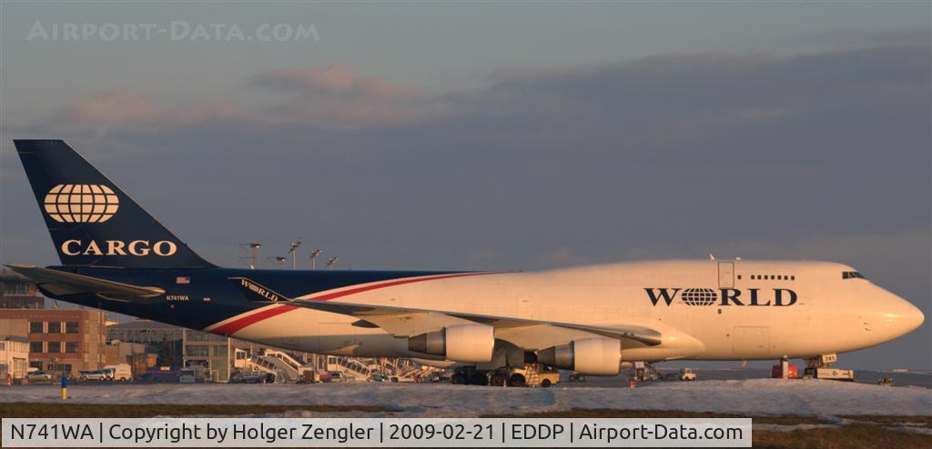 N741WA, 1993 Boeing 747-4H6 C/N 25702, Preparations for the return flight