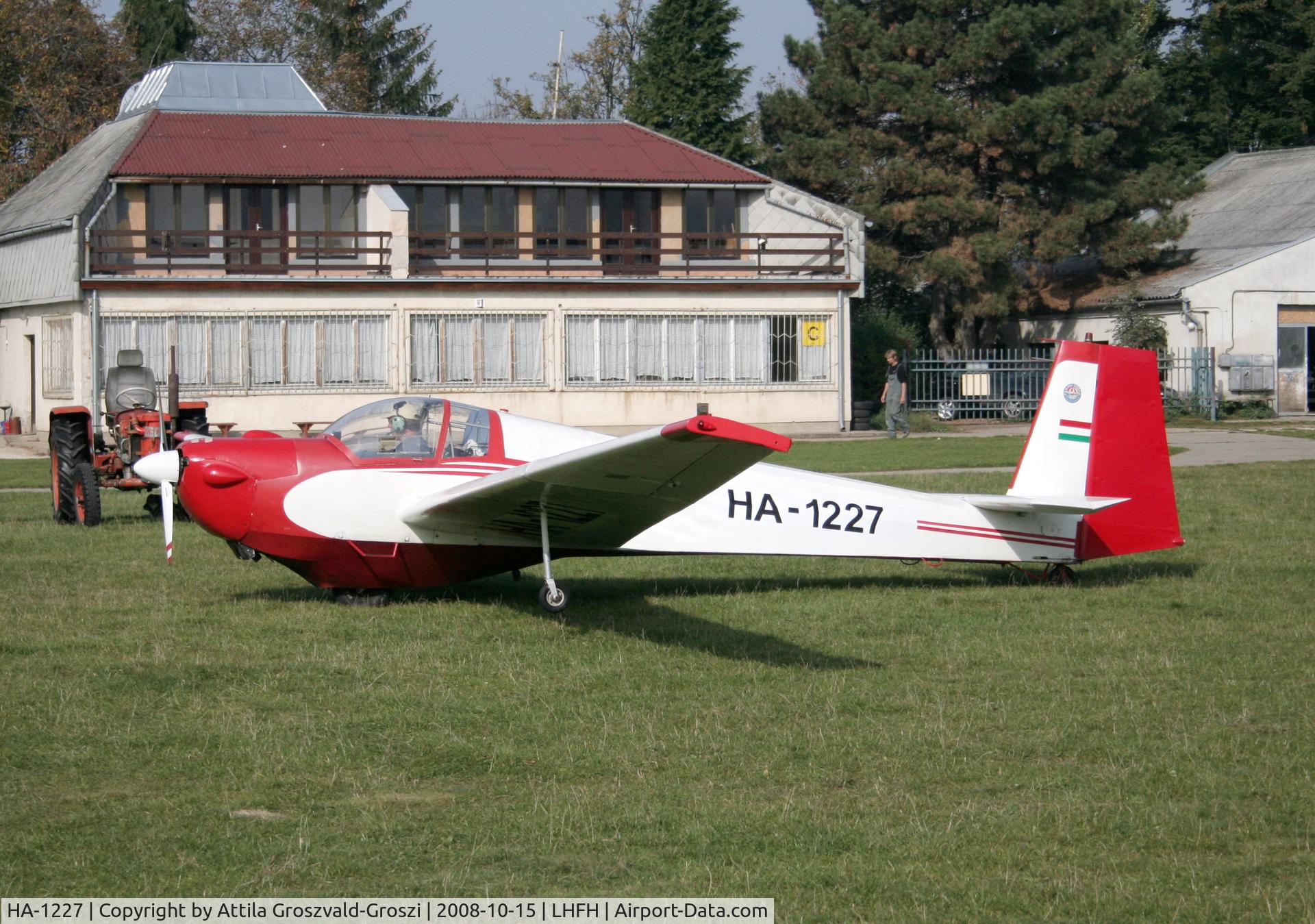 HA-1227, 1976 Scheibe SF-25E Super Falke C/N 4312, Farkashegy Airfield Hungary