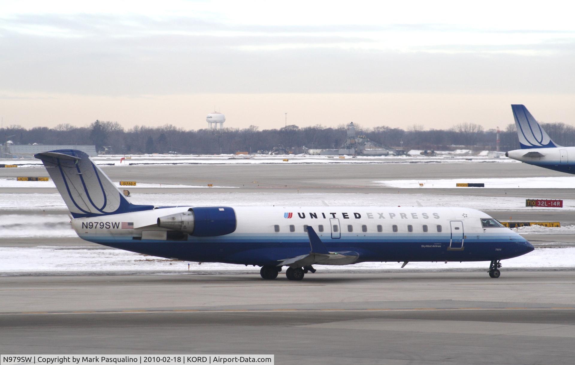 N979SW, 2004 Bombardier CRJ-200ER (CL-600-2B19) C/N 7954, CL-600-2B19
