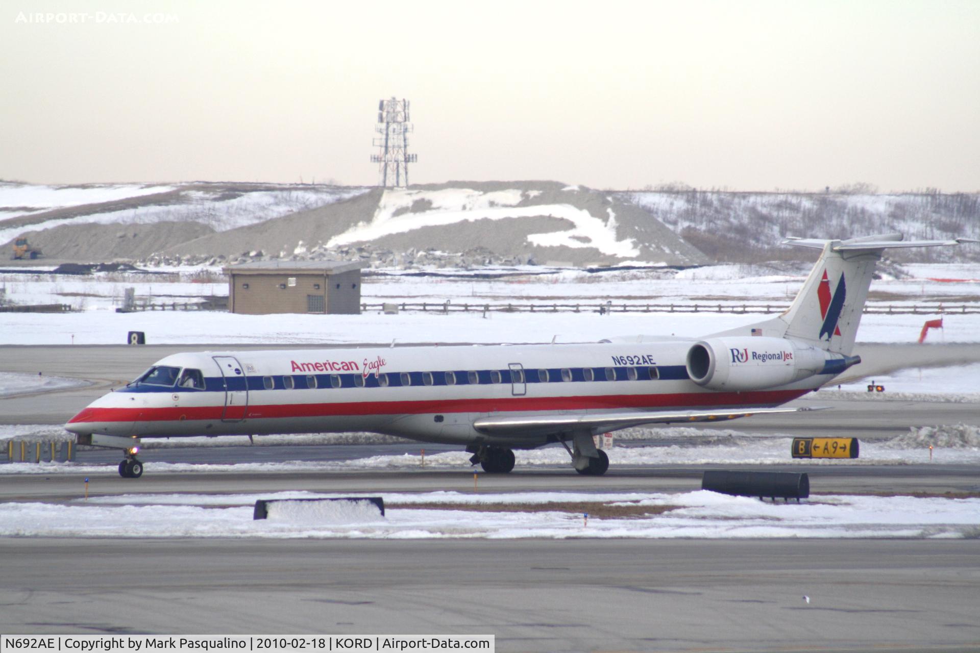 N692AE, 2004 Embraer ERJ-145LR (EMB-145LR) C/N 14500866, EMB-145LR