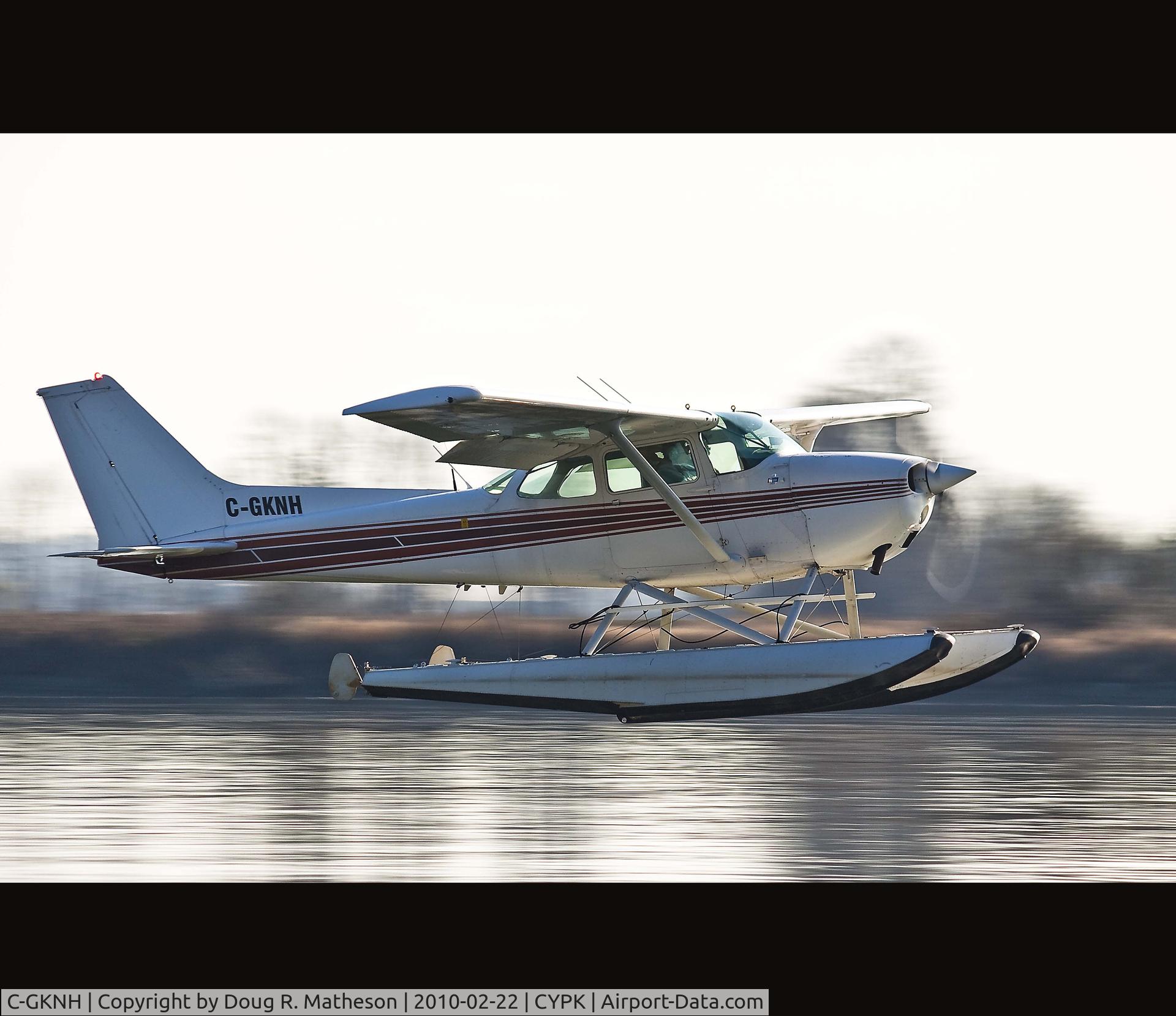 C-GKNH, 1976 Cessna 172M C/N 17265791, Doing touch and goes on the Fraser