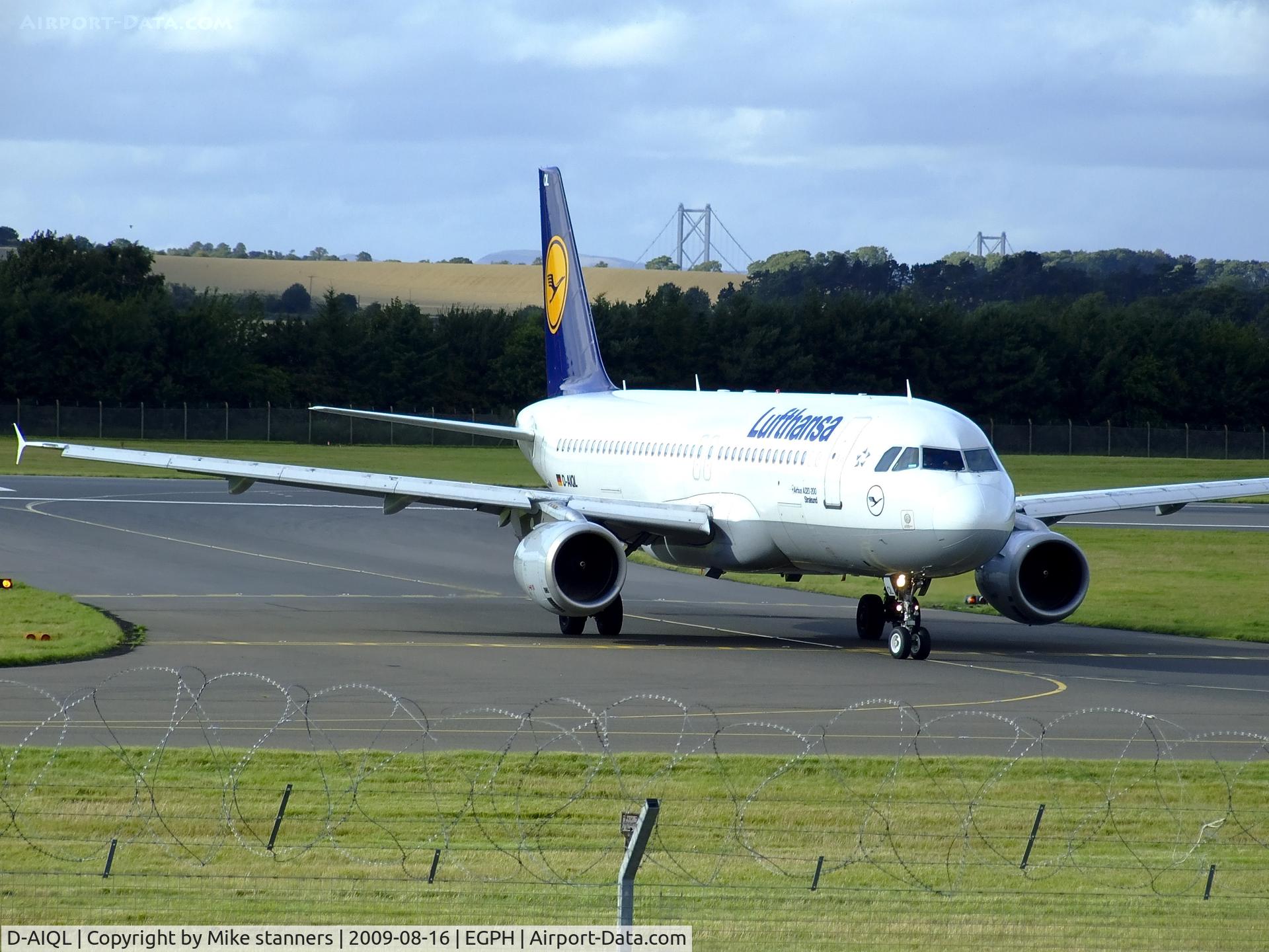 D-AIQL, 1991 Airbus A320-211 C/N 0267, Lufthansa A320 Arrives at EDI From Frankfurt