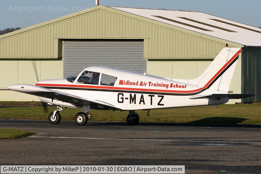 G-MATZ, 1972 Piper PA-28-140 Cherokee C/N 28-7325200, Taxiing to parking.