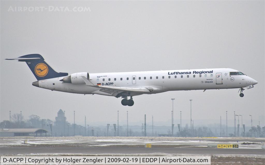 D-ACPP, 2003 Bombardier CRJ-701ER (CL-600-2C10) Regional Jet C/N 10086, The noon-shuttle from MUC