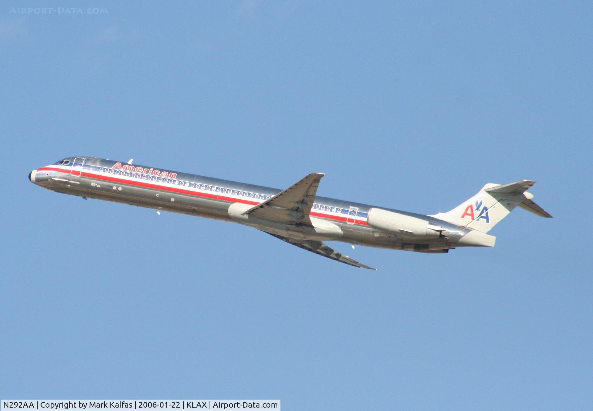 N292AA, 1985 McDonnell Douglas MD-82 (DC-9-82) C/N 49304, American Airlines Mcdonnell Douglas DC-9-82(MD-82), N292AA 25R departure KLAX.