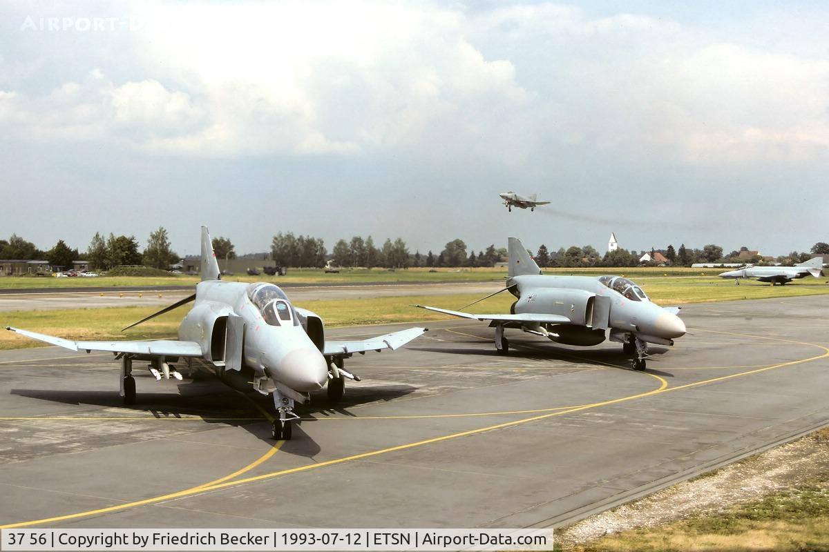 37 56, 1972 McDonnell Douglas F-4F Phantom II C/N 4486, last chance inspections prior another mission from Fliegerhorst Neuburg