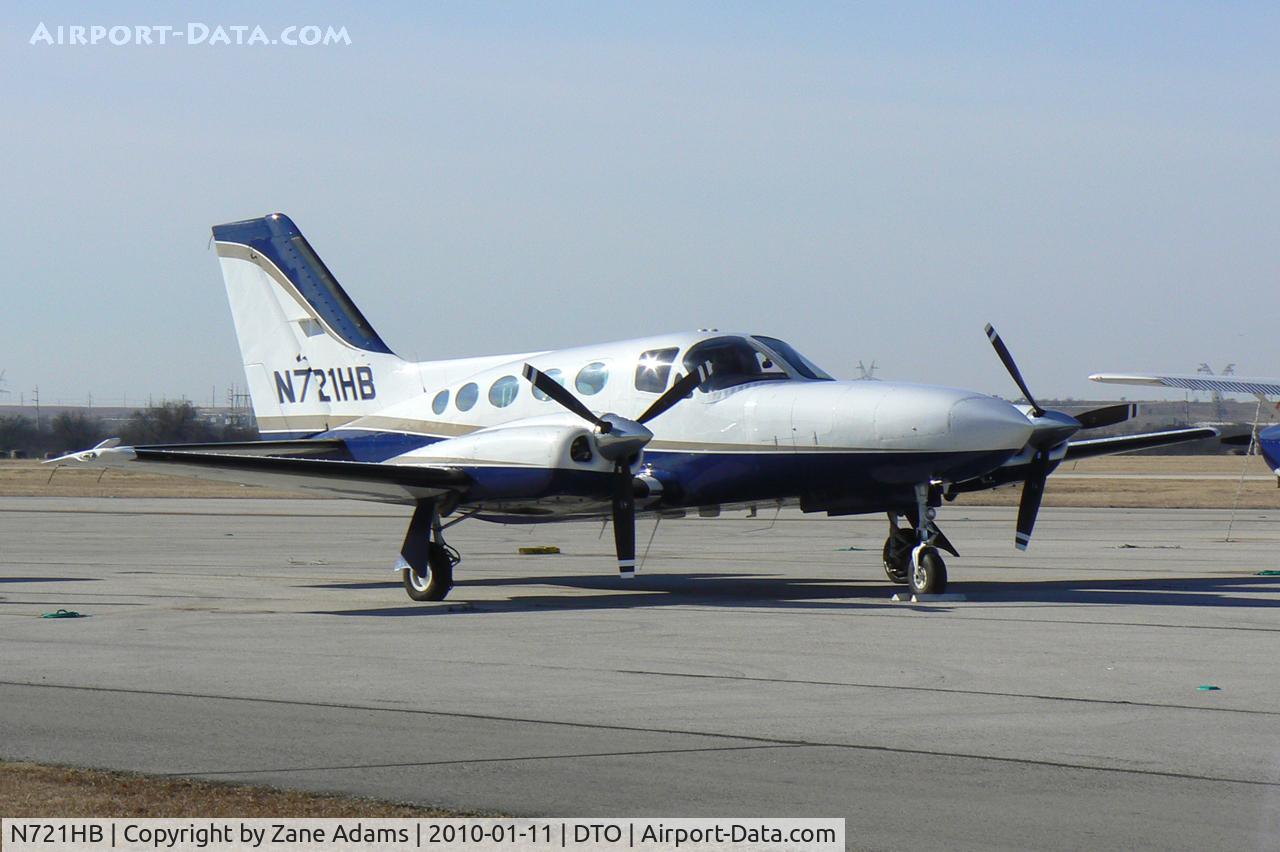 N721HB, Cessna 421C Golden Eagle C/N 421C0629, At Denton Municipal