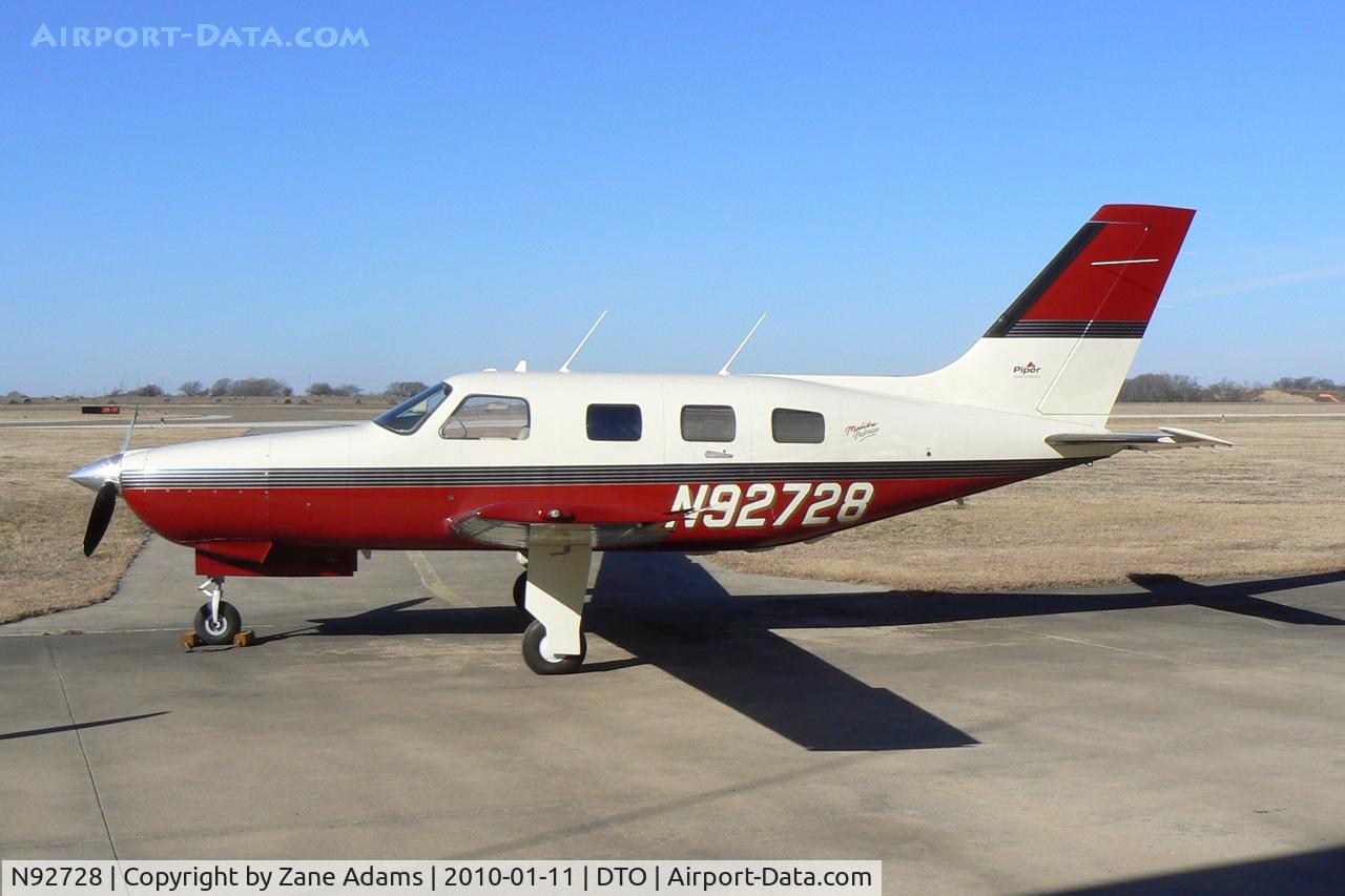 N92728, 1996 Piper PA-46-350P Malibu Mirage C/N 4636050, At Denton Municipal