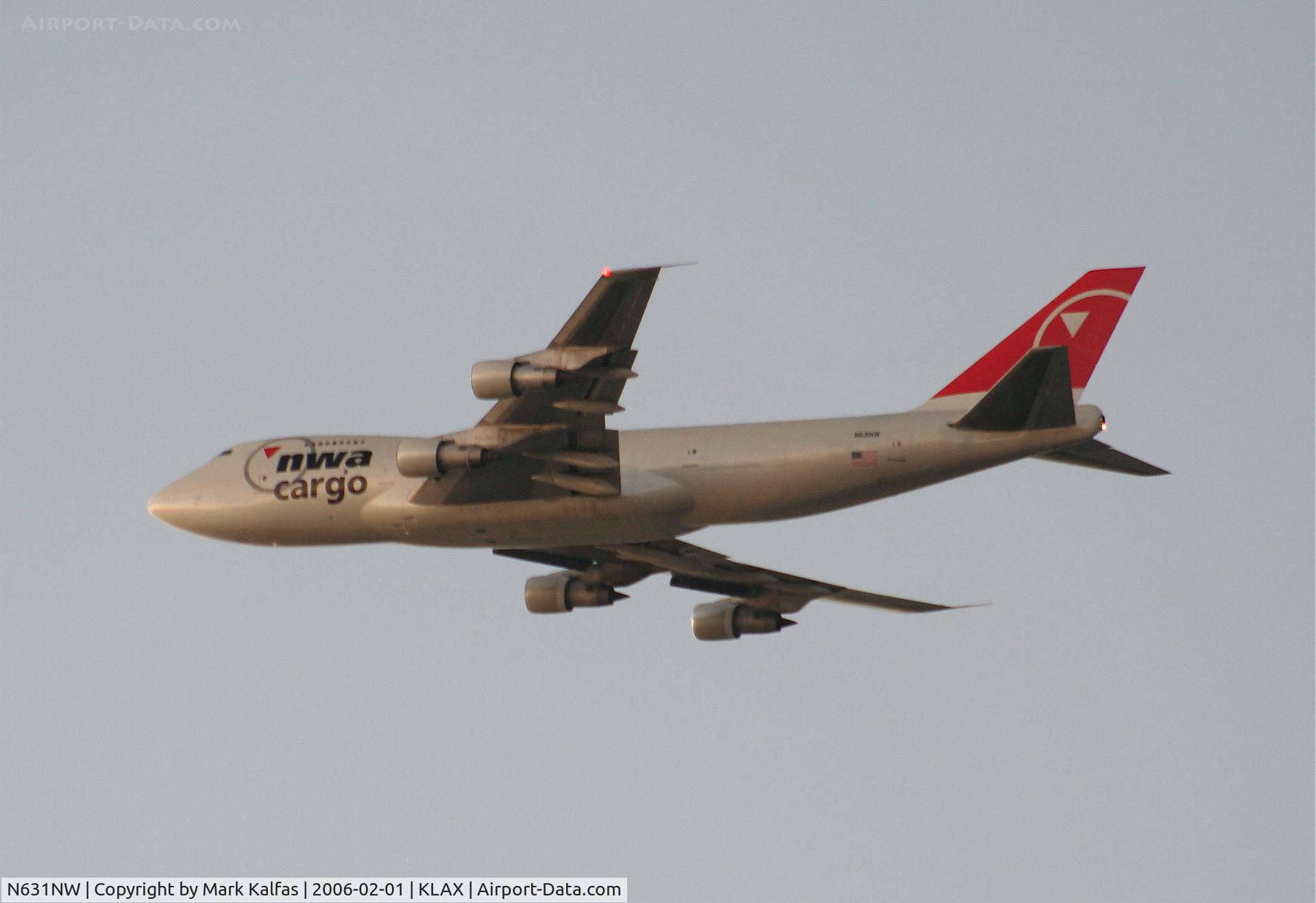 N631NW, 1984 Boeing 747-251B C/N 23111, Northwest Boeing 747-251B, N631US 25R departure KLAX.