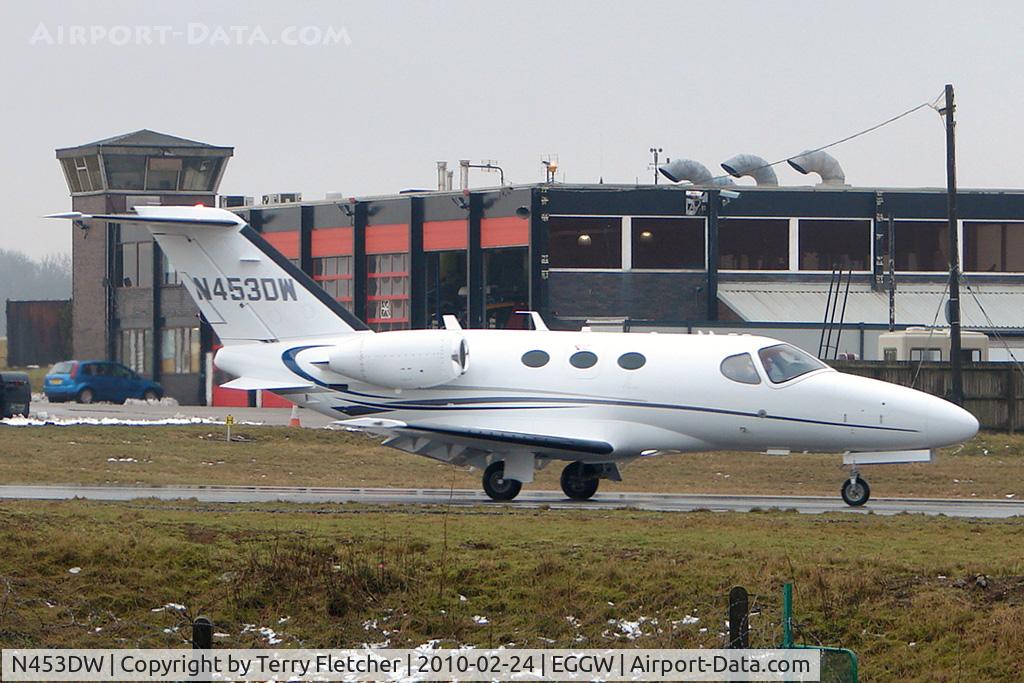 N453DW, 2009 Cessna 510 Citation Mustang C/N 510-0187, Cessna Mustang at London Luton
