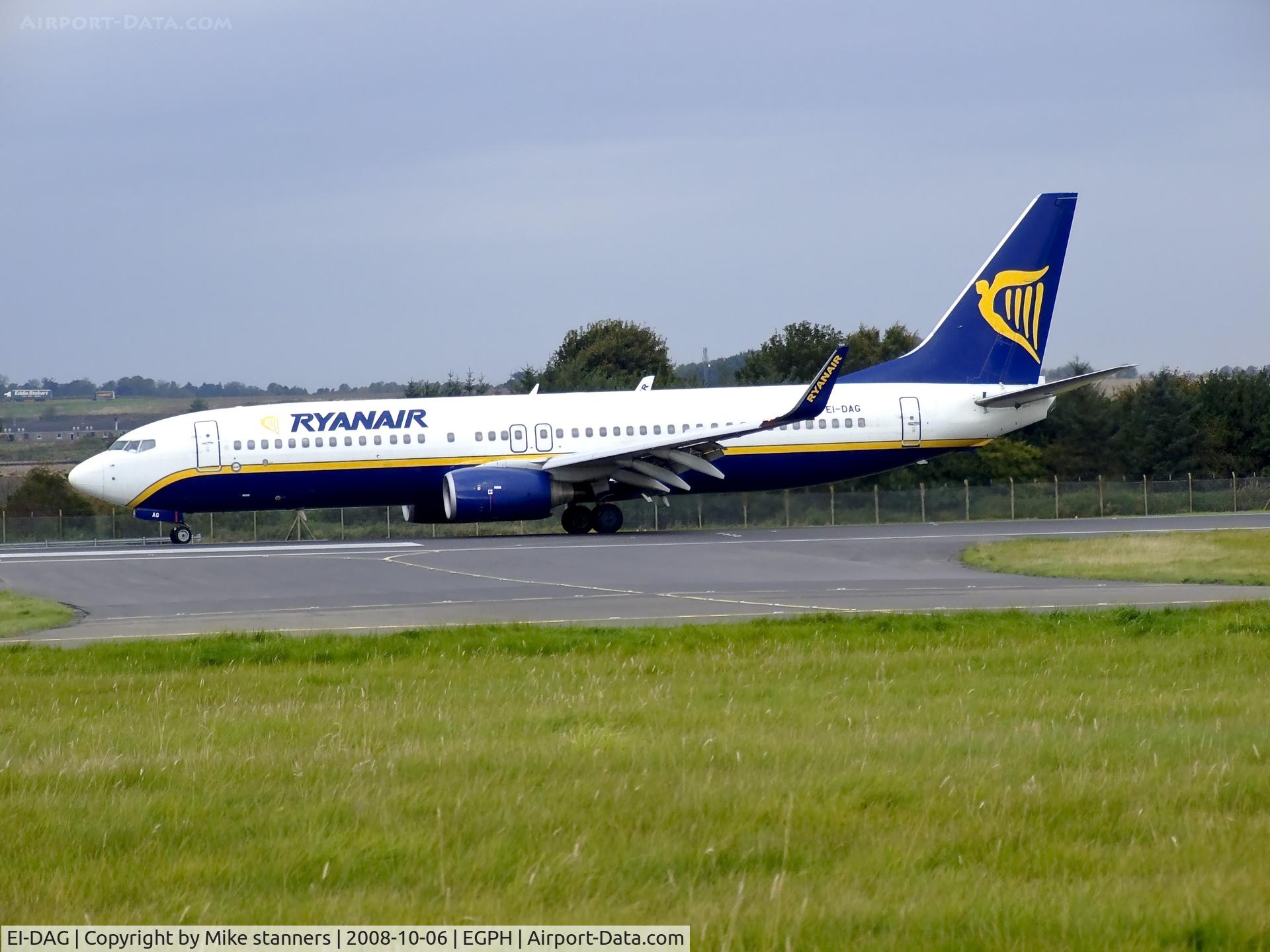 EI-DAG, 2002 Boeing 737-8AS C/N 29940, Ryanair B737 Arrives on runway 24 at EDI