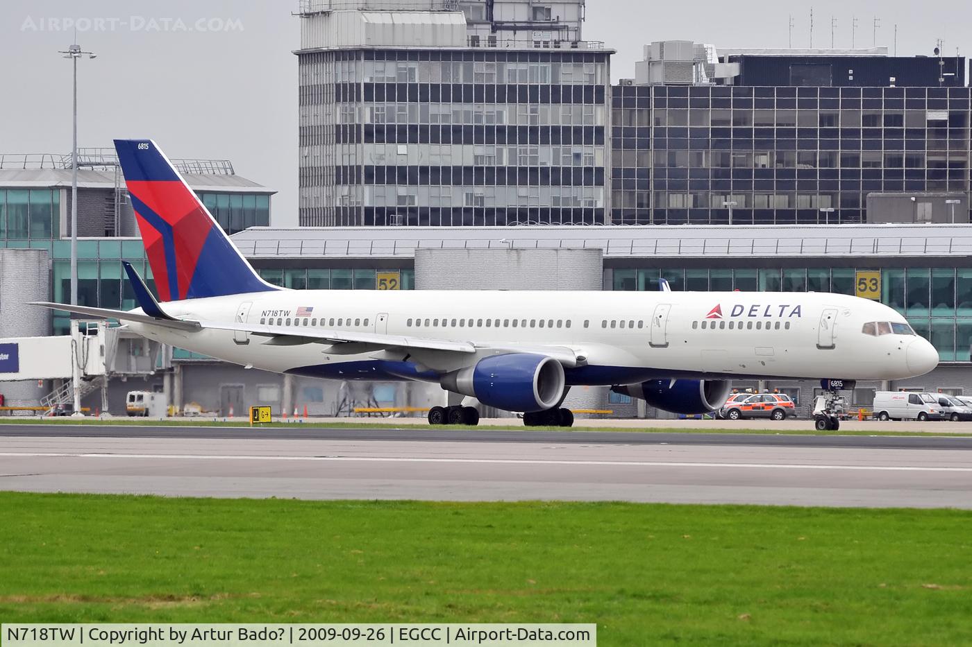 N718TW, 1999 Boeing 757-231 C/N 28486, Delta