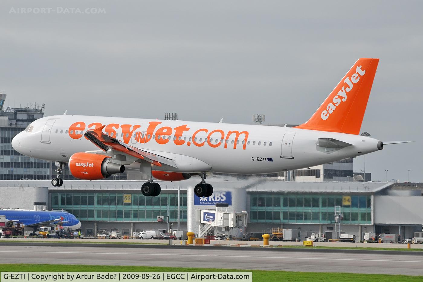 G-EZTI, 2009 Airbus A320-214 C/N 3975, EasyJet