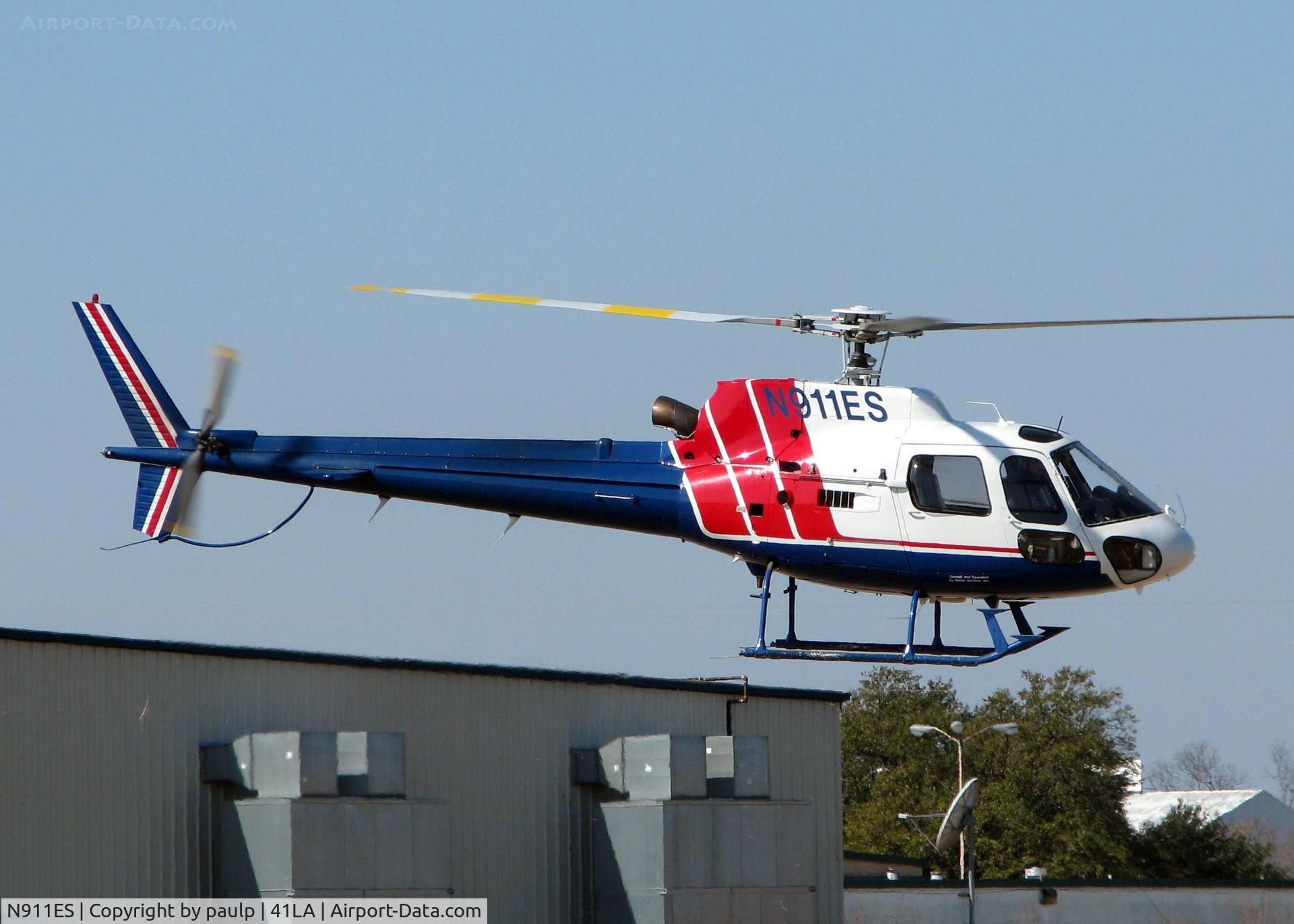 N911ES, 1992 Eurocopter AS-350B-2 Ecureuil C/N 2665, At Metro Aviation.