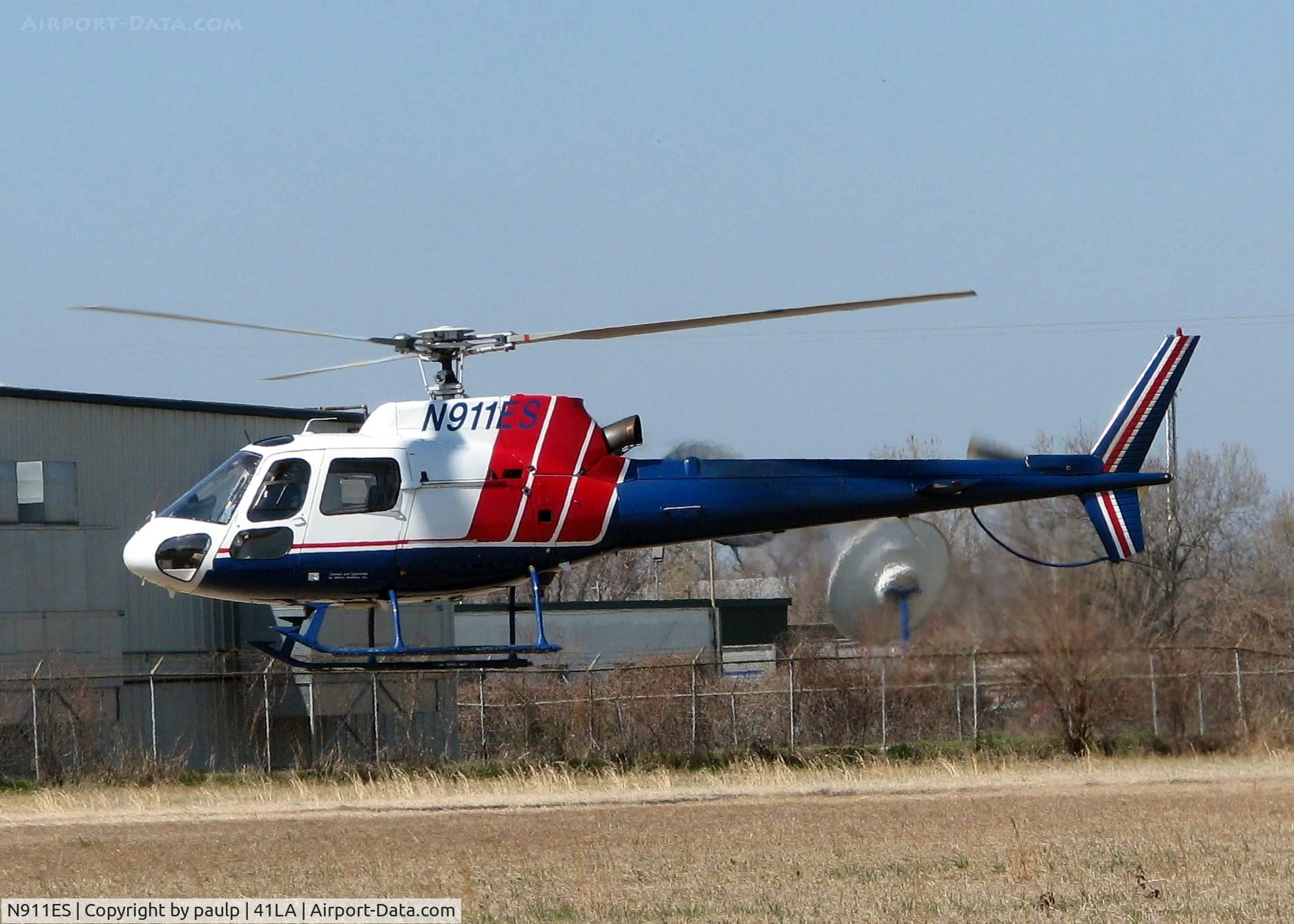 N911ES, 1992 Eurocopter AS-350B-2 Ecureuil C/N 2665, At Metro Aviation.