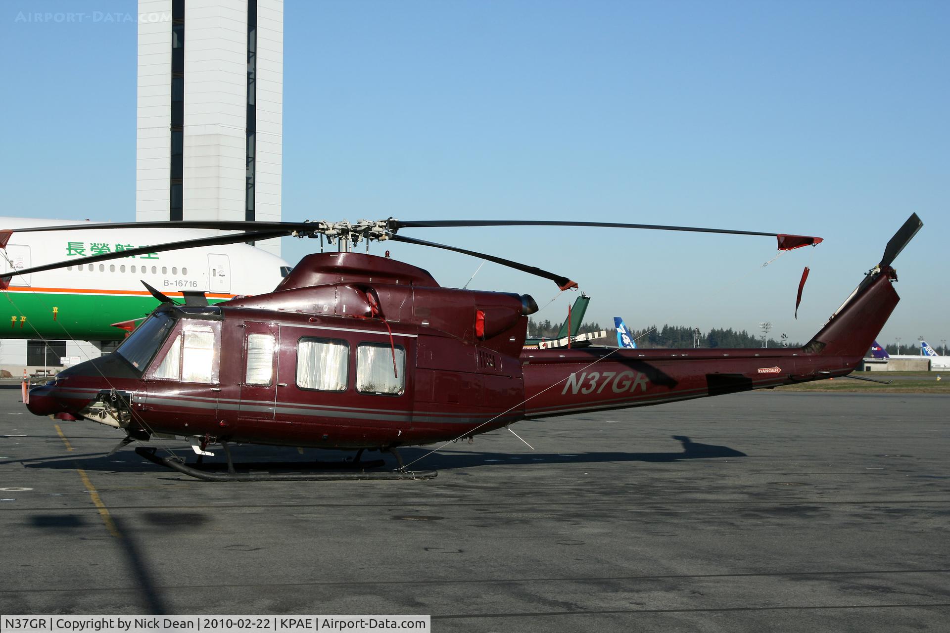 N37GR, 1998 Bell 412 C/N 36209, KPAE