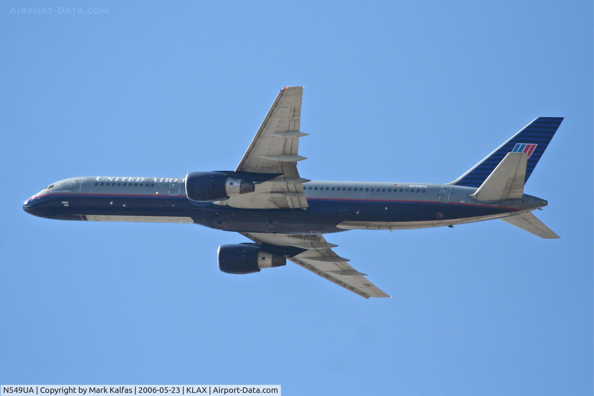 N549UA, 1992 Boeing 757-222 C/N 25397, United Airlines Boeing 757-222, N549UA 25R departure KLAX.