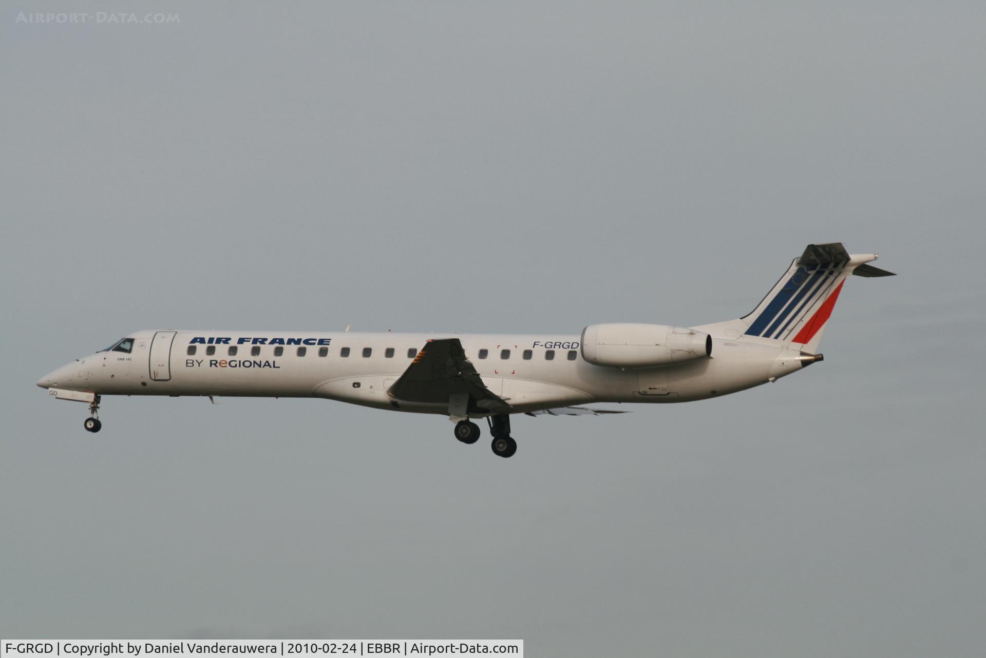 F-GRGD, 1998 Embraer EMB-145EU (ERJ-145EU) C/N 145043, Arrival of flight AF5402 to RWY 25L