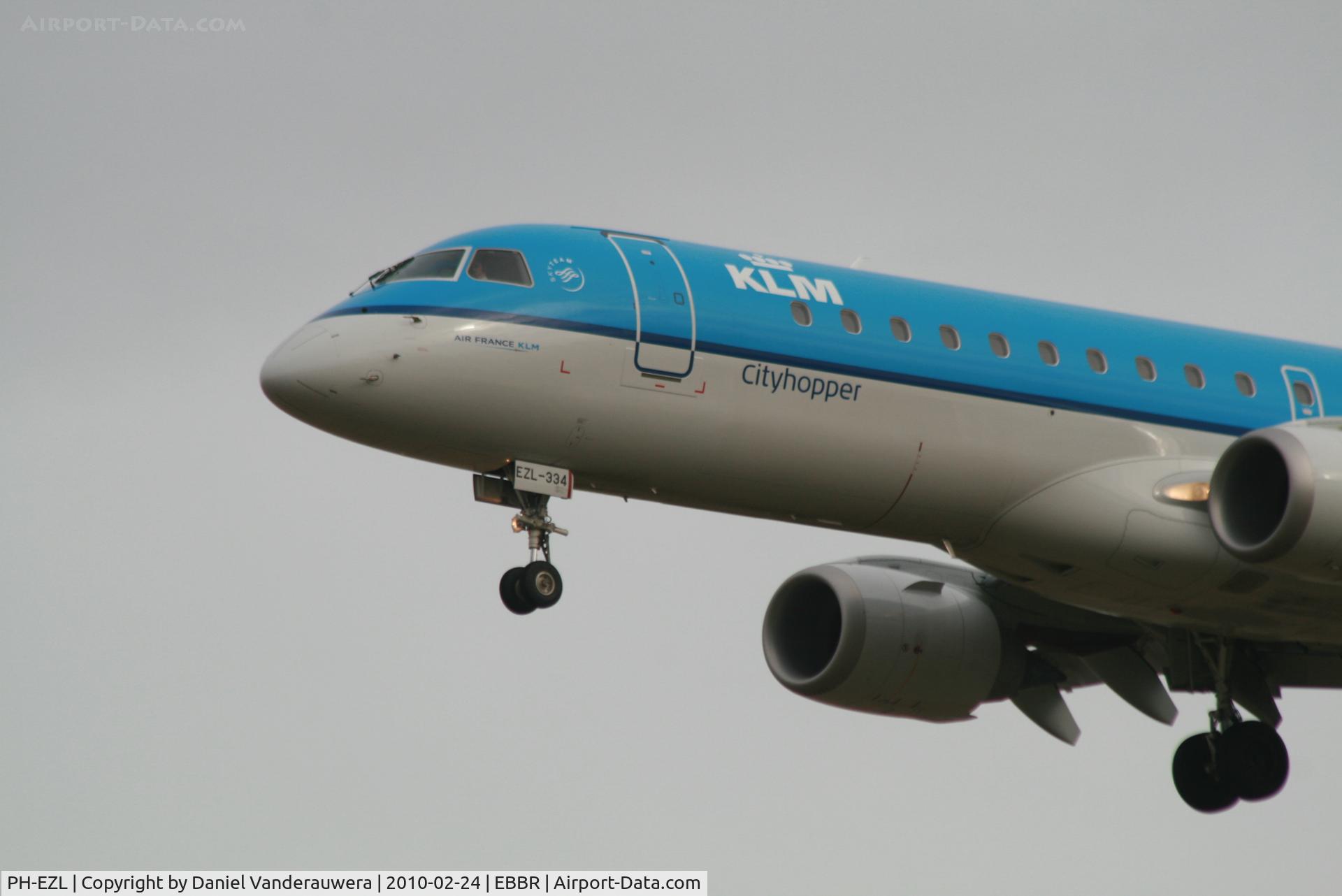 PH-EZL, 2010 Embraer 190LR (ERJ-190-100LR) C/N 19000334, Arrival of flight KL1723 to RWY 25L