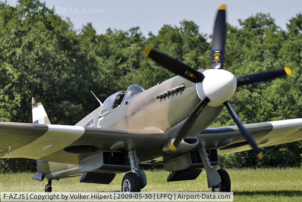 F-AZJS, 1944 Supermarine 389 Spitfire PR.XIX C/N 6S/585110, at La Ferté-Alais