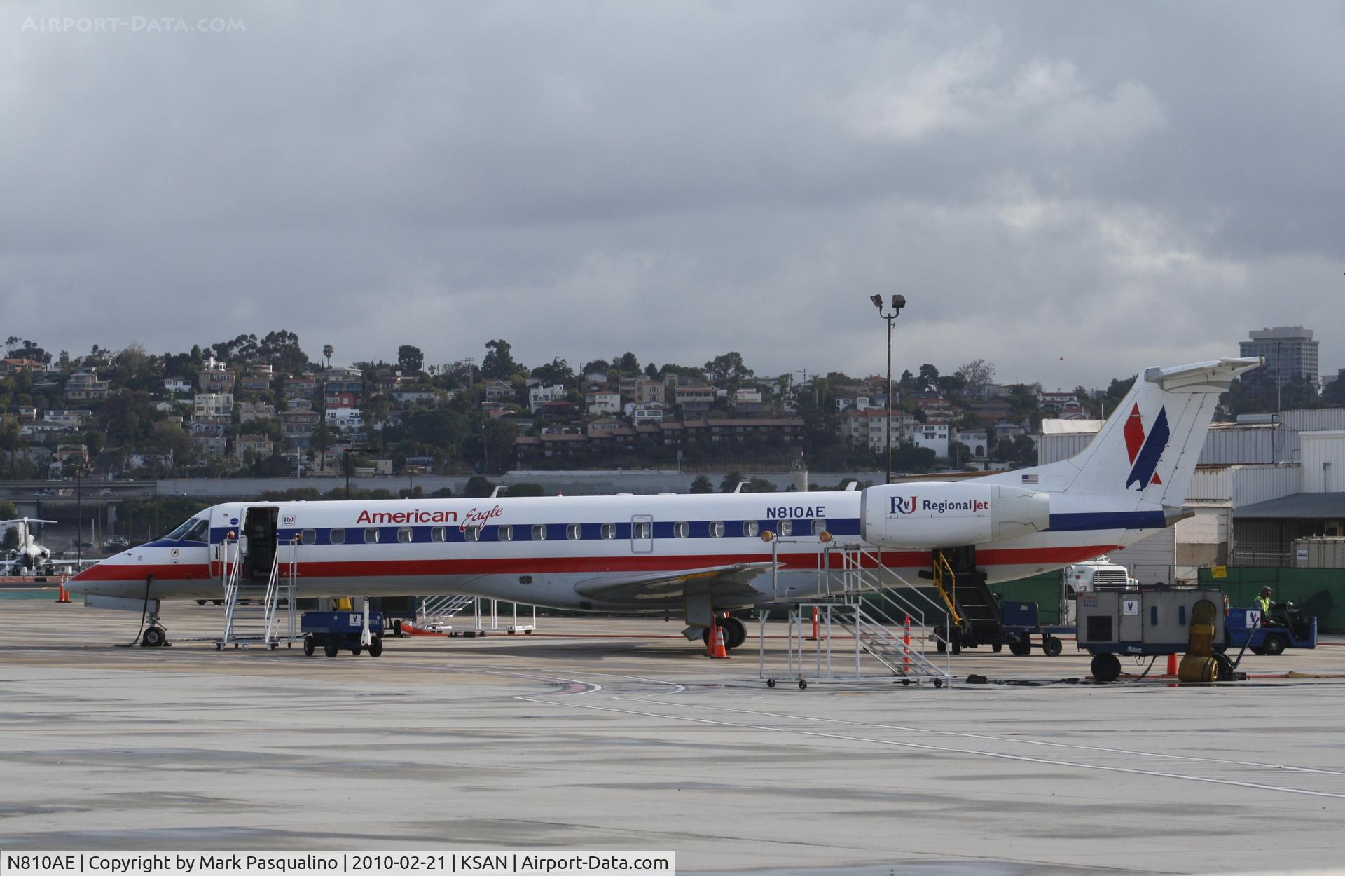 N810AE, 2001 Embraer ERJ-140LR (EMB-135KL) C/N 145525, EMB-135KL