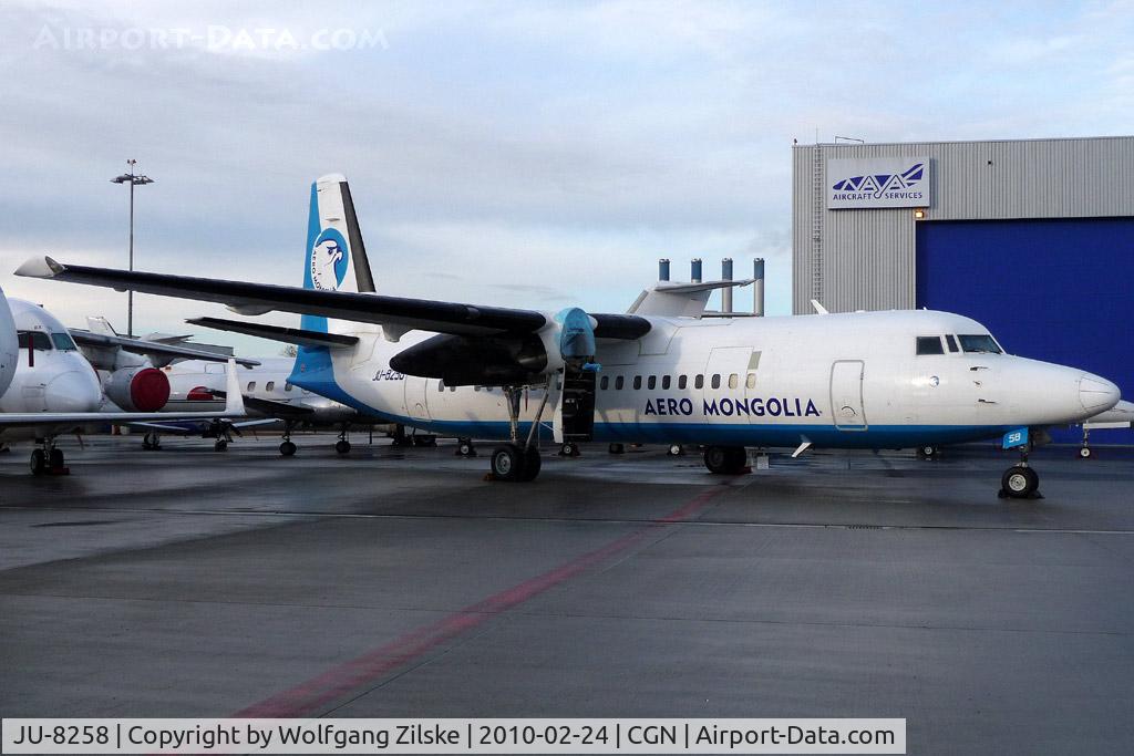 JU-8258, 1992 Fokker 50 C/N 20258, visitor
