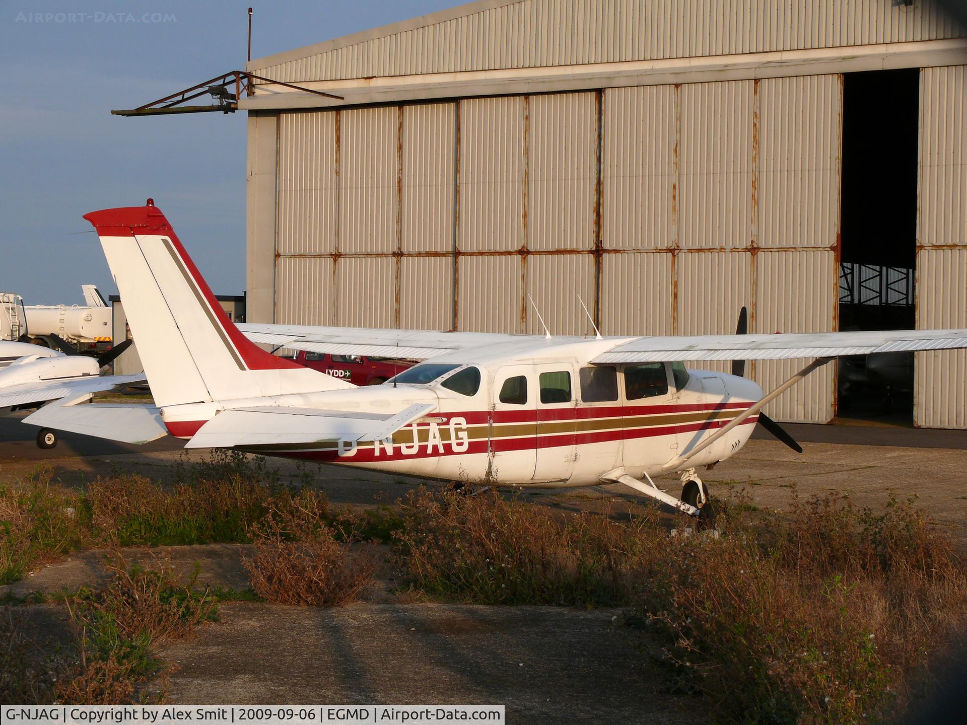 G-NJAG, 1969 Cessna 207 Skywagon C/N 207-00093, Cessna C207 Stationair G-NJAG Nolan