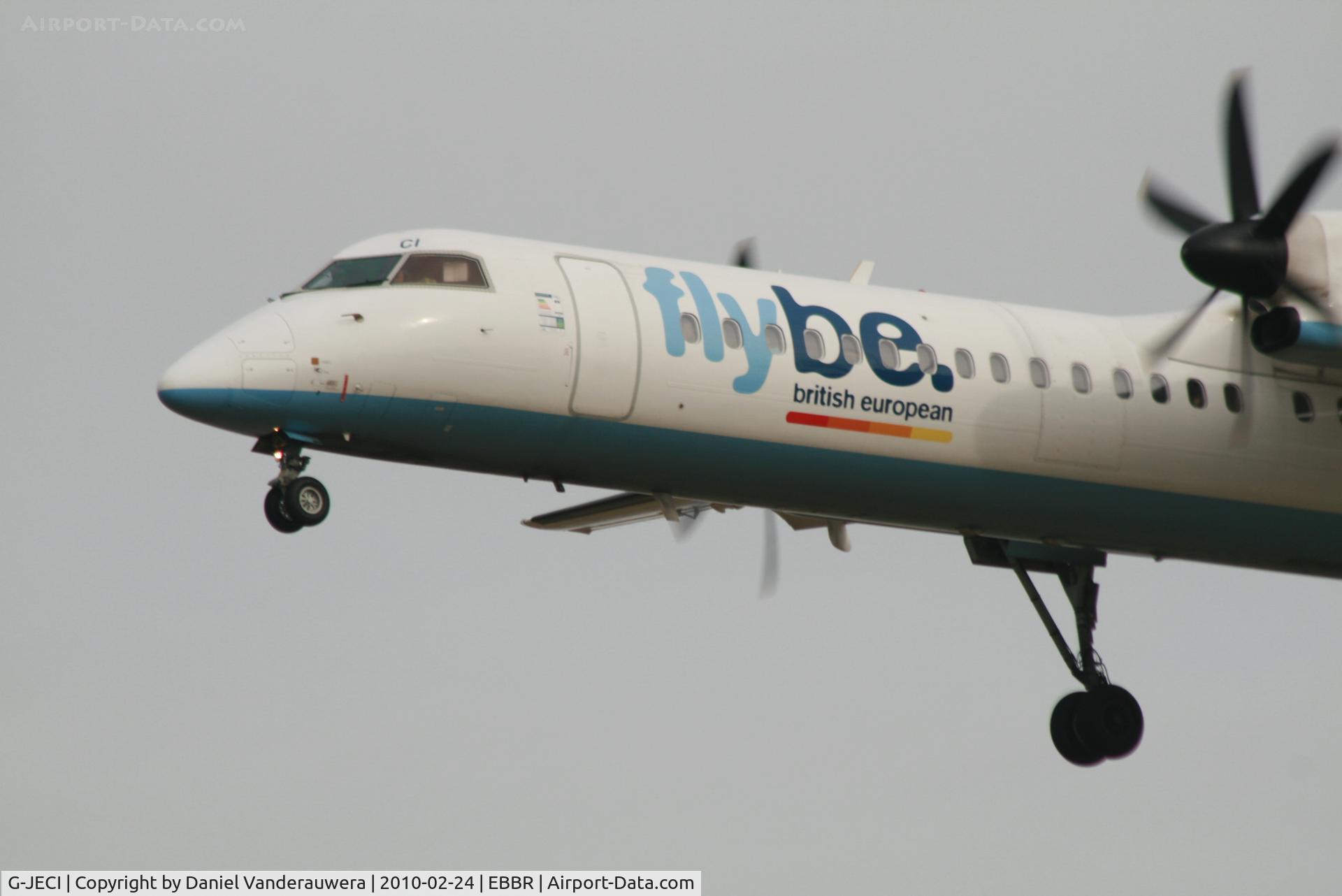 G-JECI, 2005 De Havilland Canada DHC-8-402Q Dash 8 C/N 4105, Arrival of flight BE593 to RWY 25L