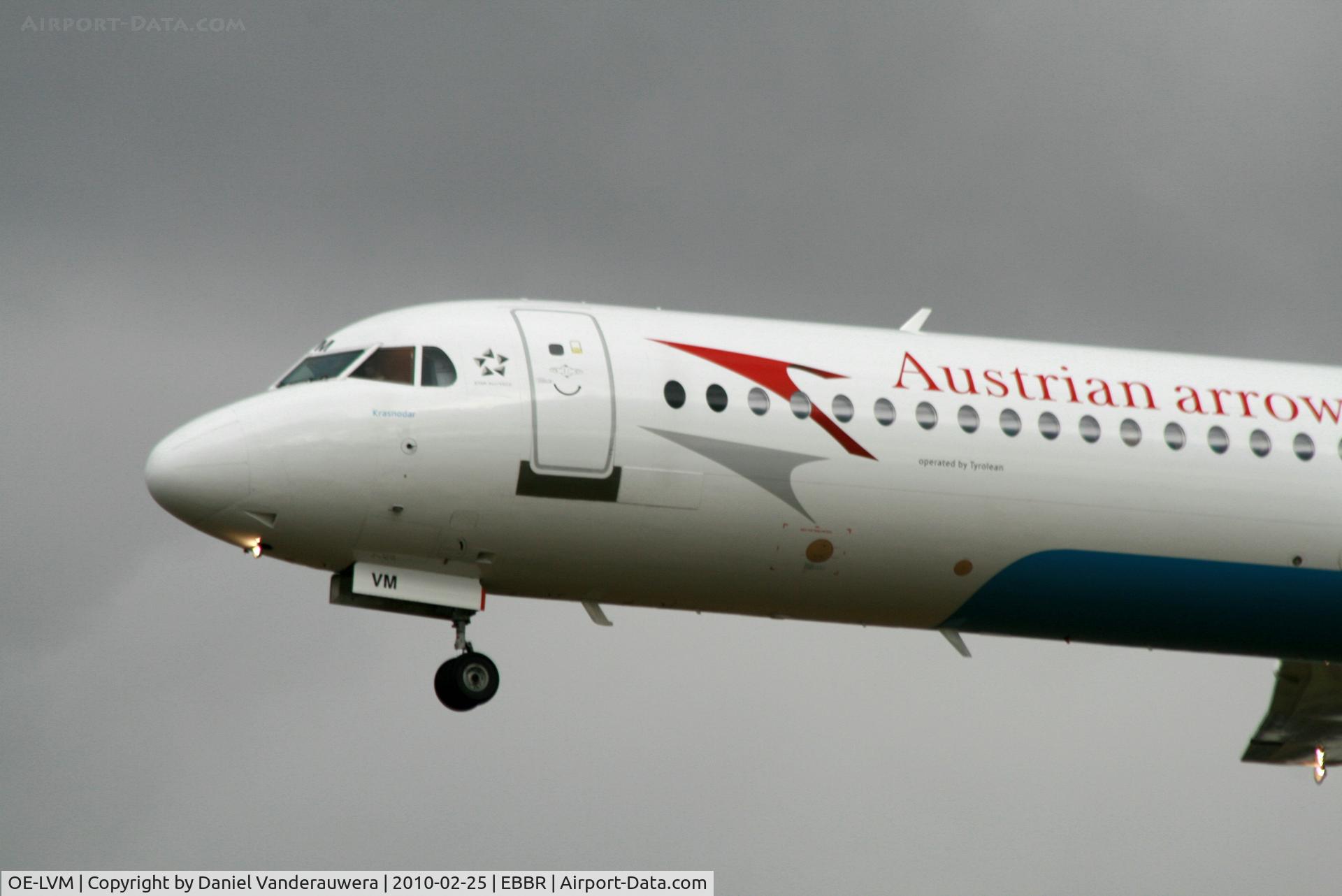 OE-LVM, 1991 Fokker F100 (F-28-0100) C/N 11361, Arrival of flight OS367 to RWY 25L