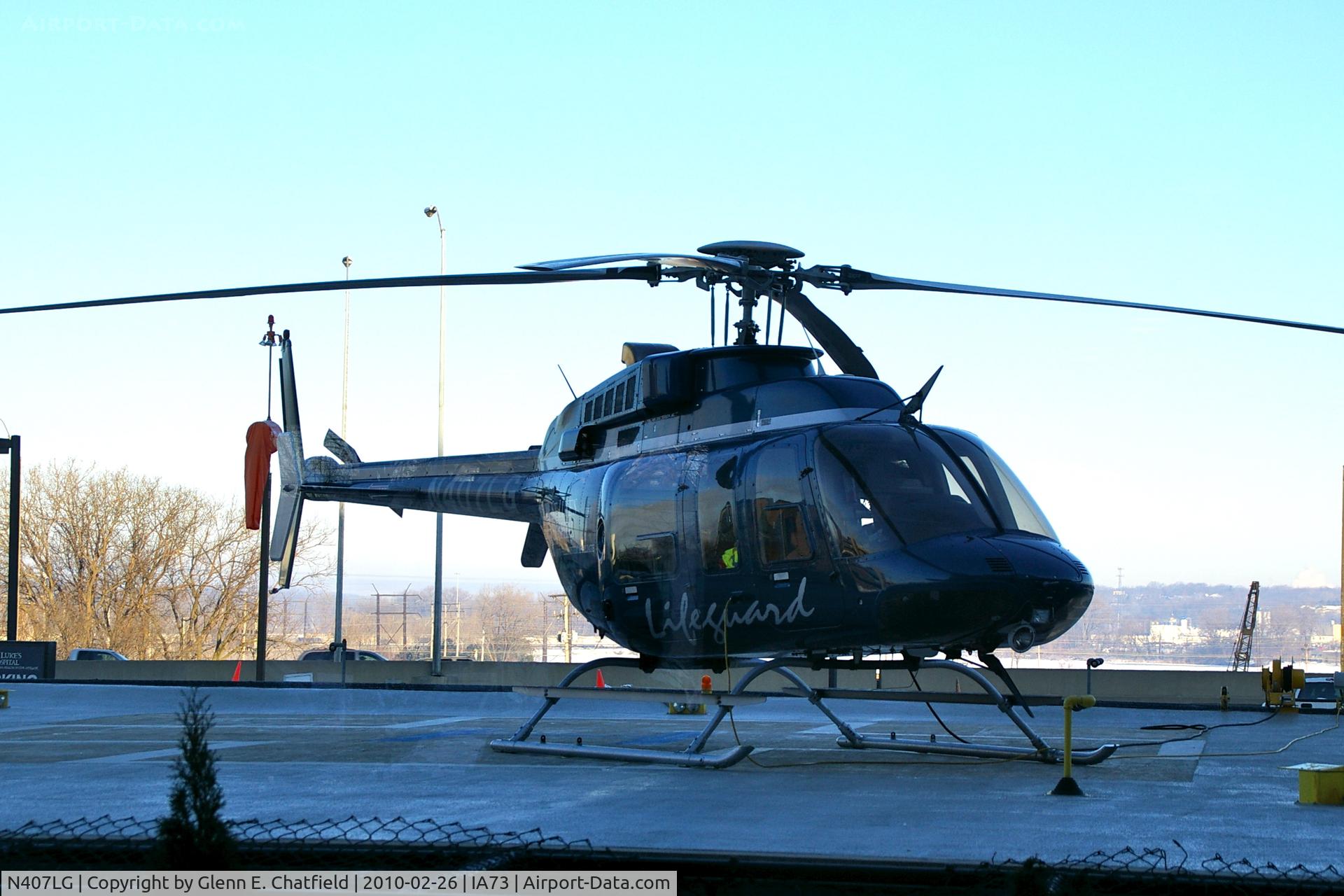 N407LG, 1997 Bell 407 C/N 53143, Just pre-flighted, early morning.