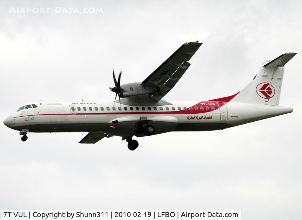 7T-VUL, 2001 ATR 72-212A C/N 672, Landing rwy 32R