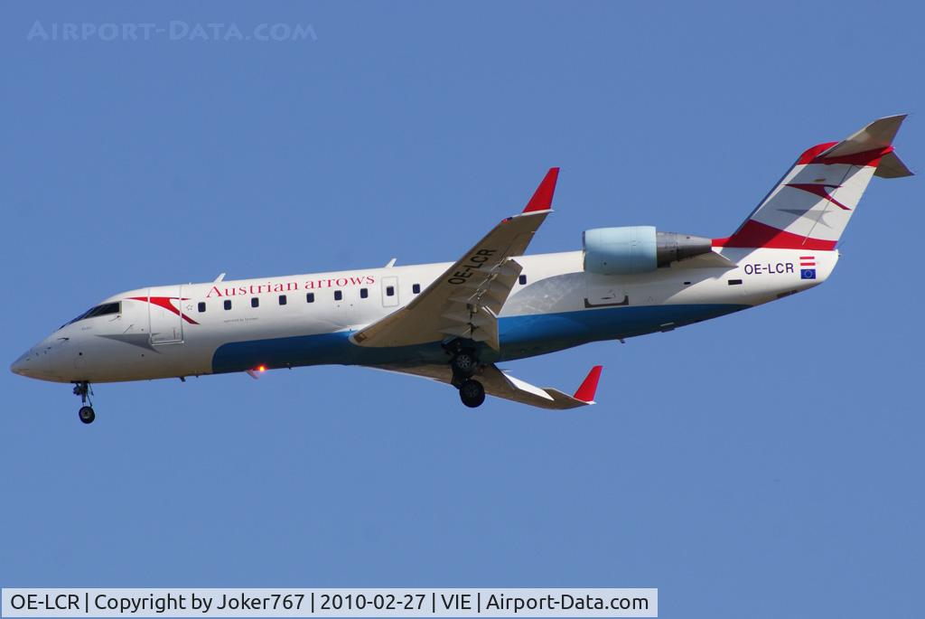 OE-LCR, 2003 Canadair CRJ-200LR (CL-600-2B19) C/N 7910, Austrian arrows Canadair Regional Jet CRJ200LR