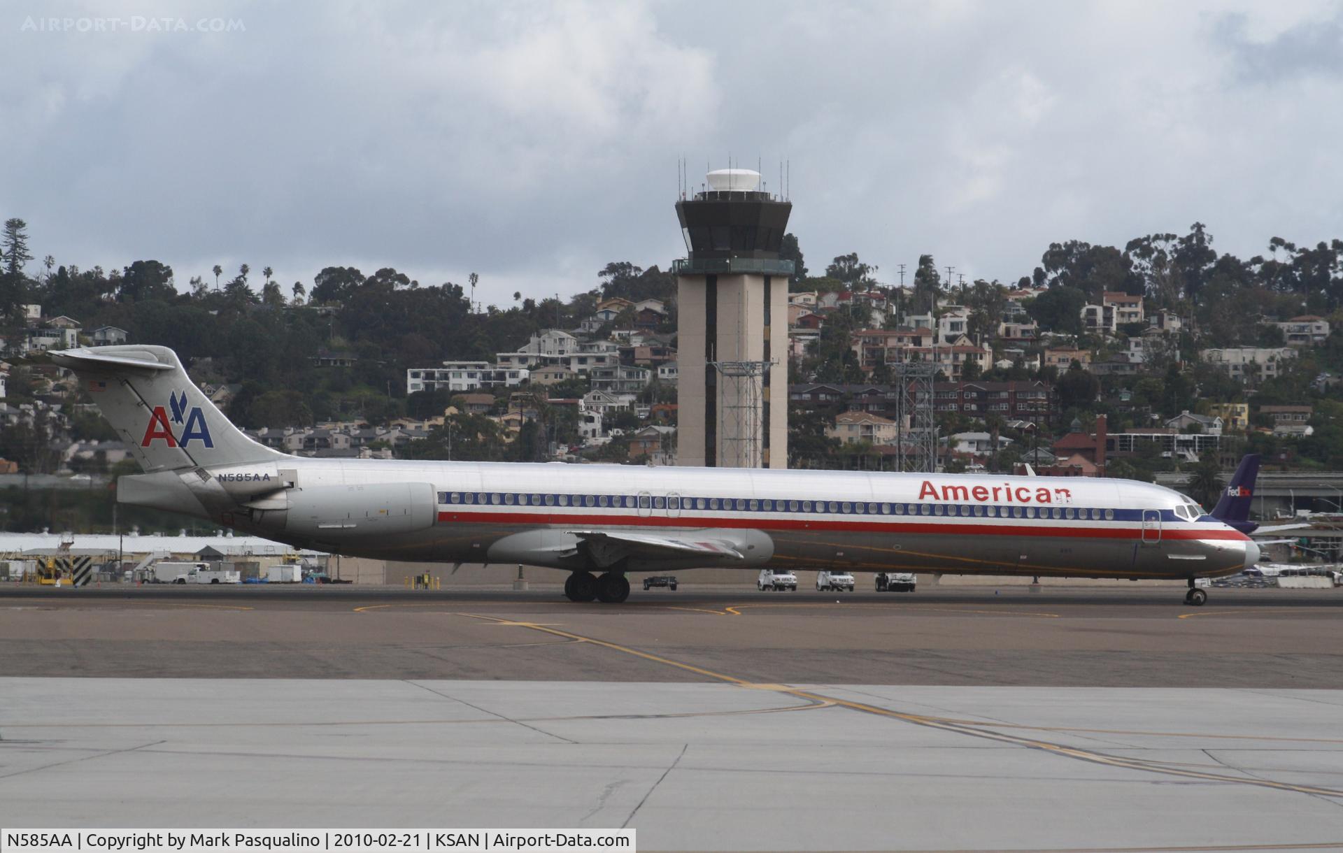 N585AA, 1991 McDonnell Douglas MD-82 (DC-9-82) C/N 53248, MD-82