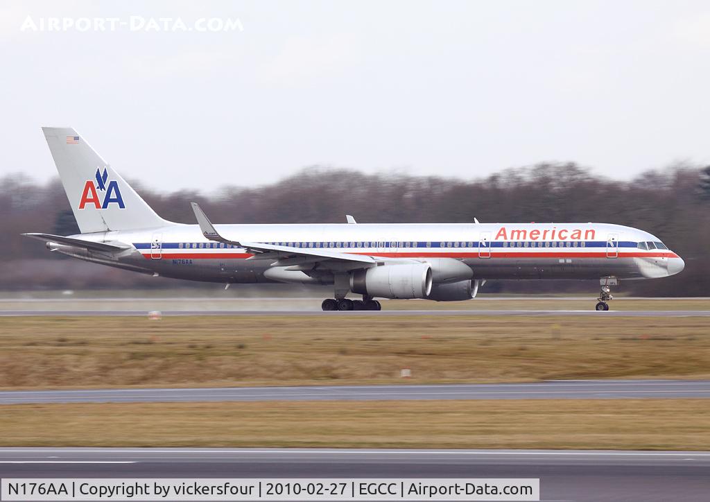 N176AA, 2001 Boeing 757-223 C/N 32395/994, American Airlines