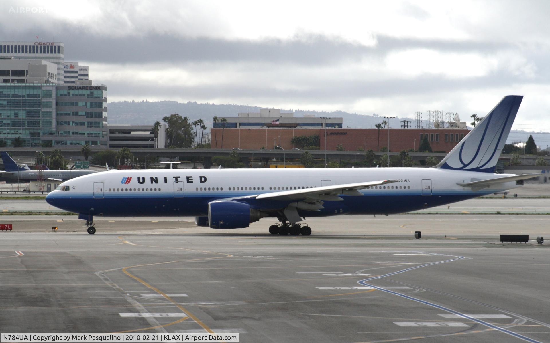 N784UA, 1997 Boeing 777-222/ER C/N 26951, Boeing 777-200
