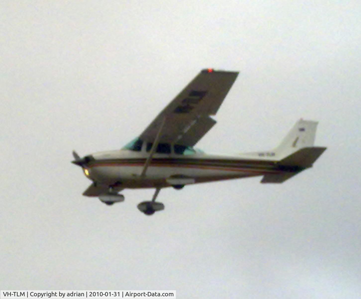 VH-TLM, 1978 Cessna 172N C/N 17270804, finals 08